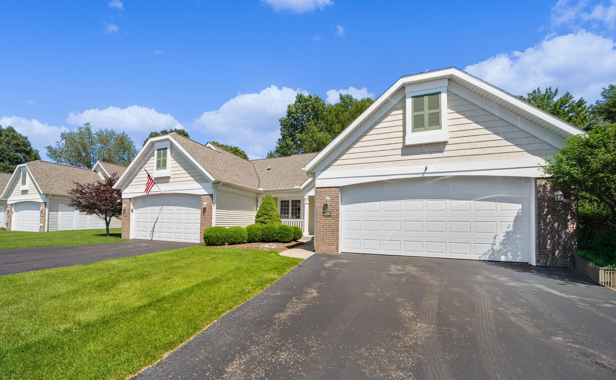 475 Timberlake Drive E Holland MI 49424
