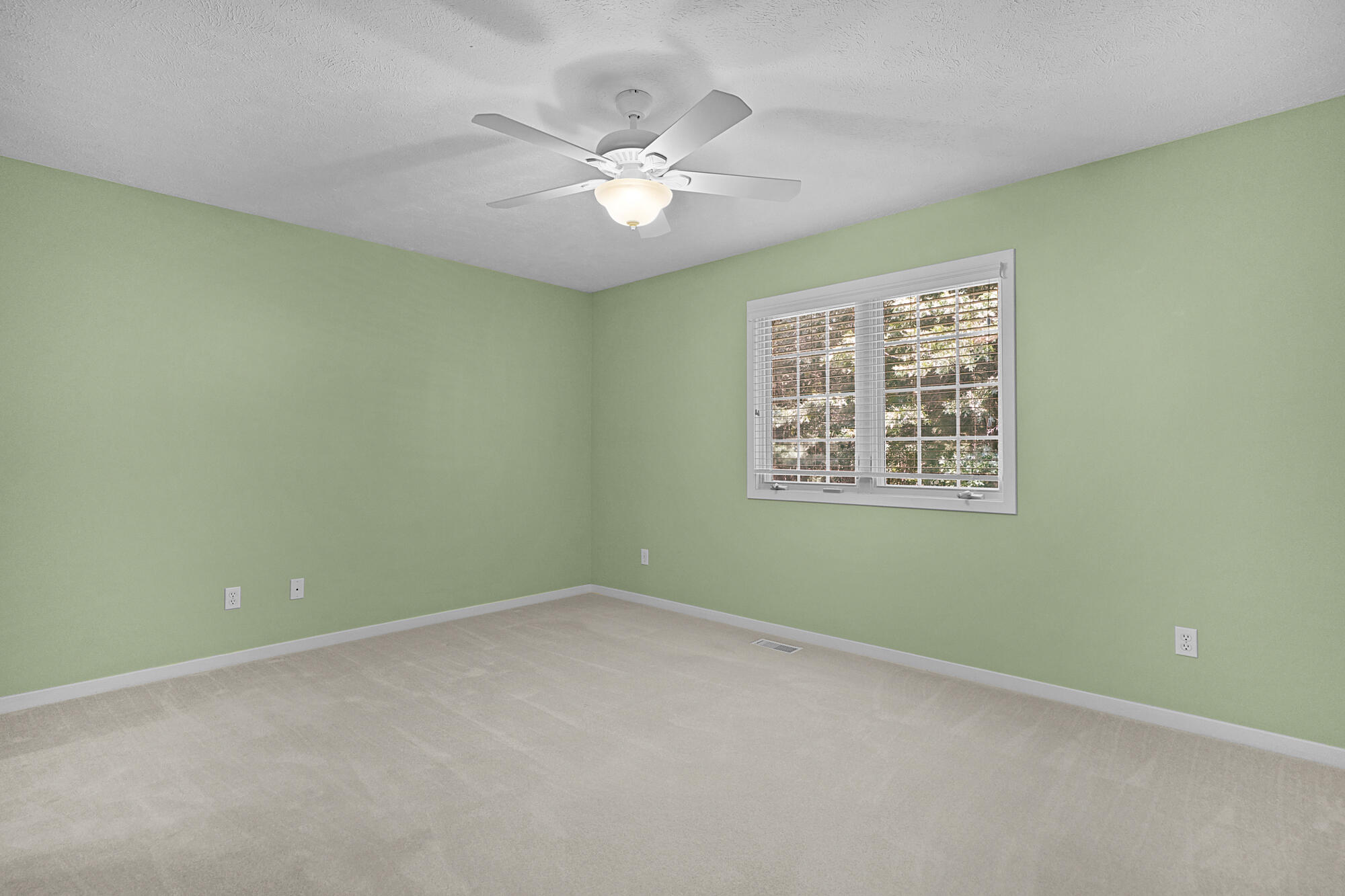 475 Timberlake Drive E Holland MI 49424