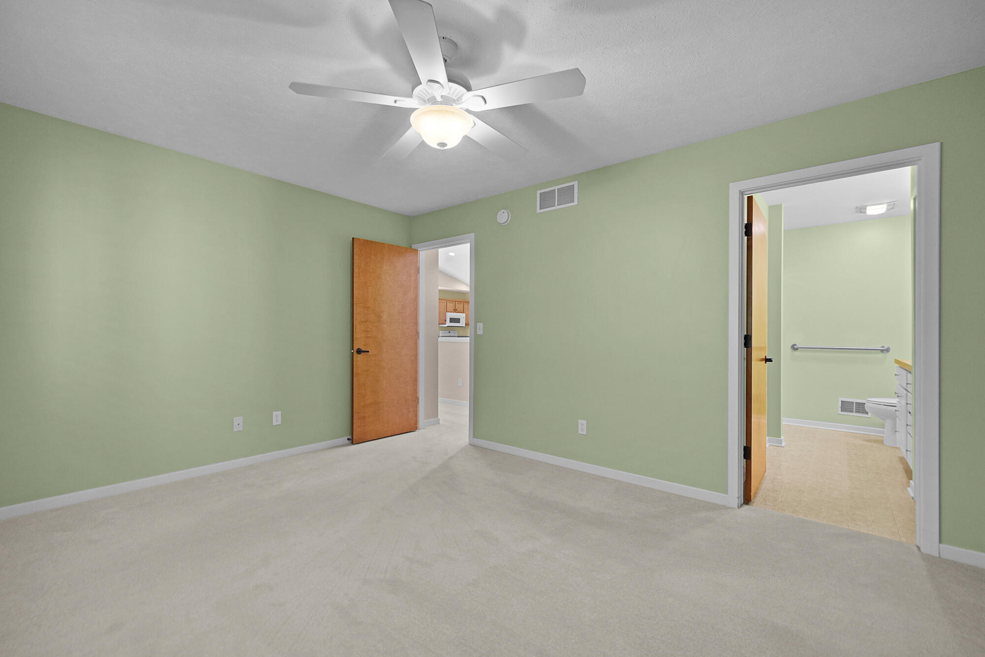 475 Timberlake Drive E Holland MI 49424
