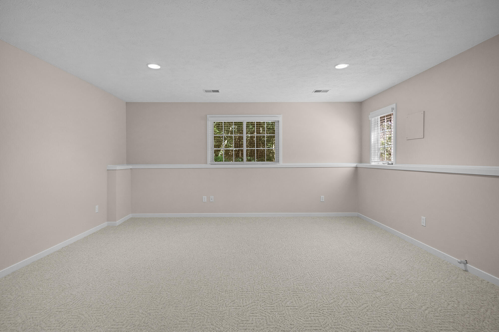 475 Timberlake Drive E Holland MI 49424
