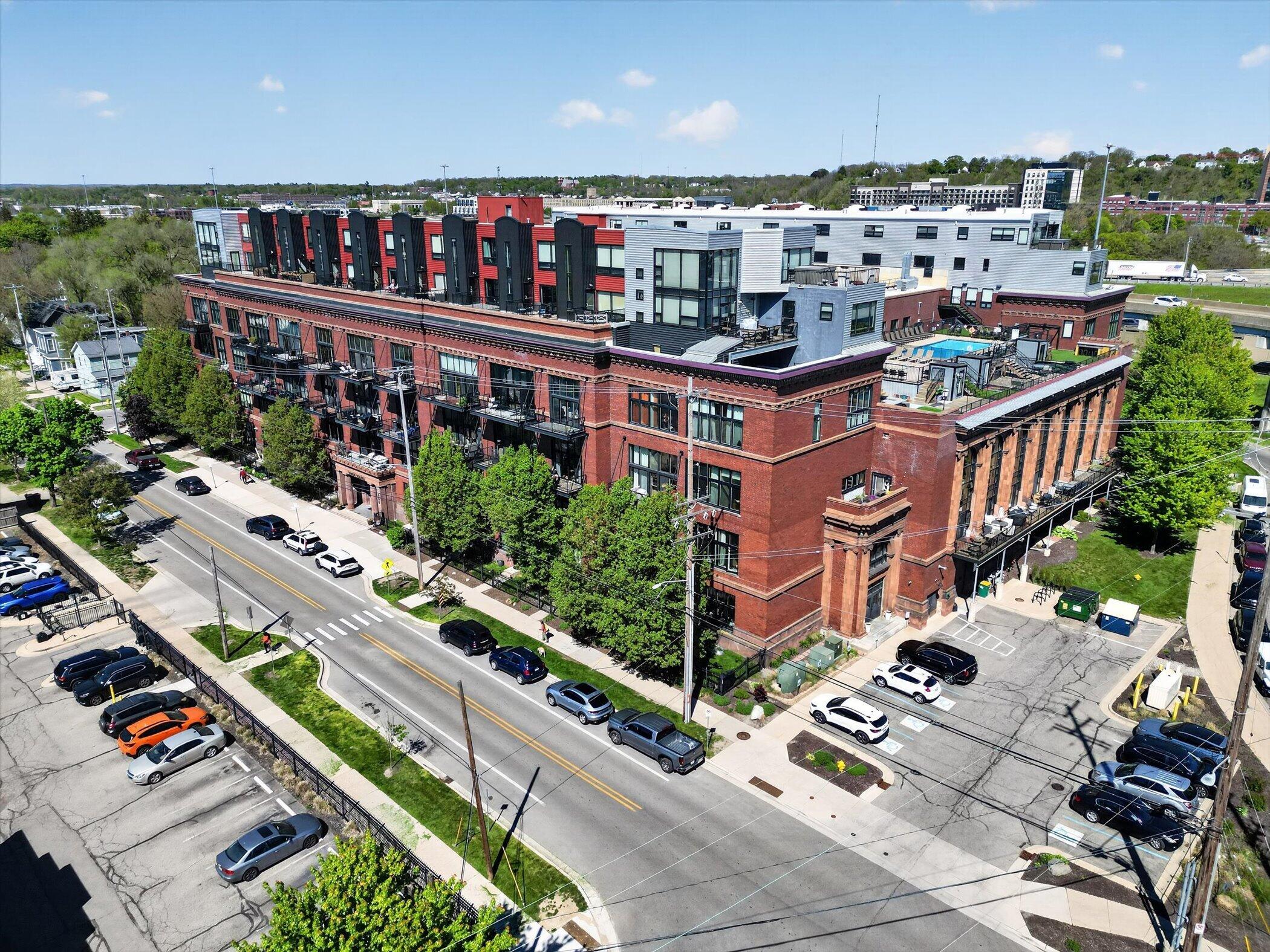 600 Broadway Avenue NW Grand Rapids MI 49504