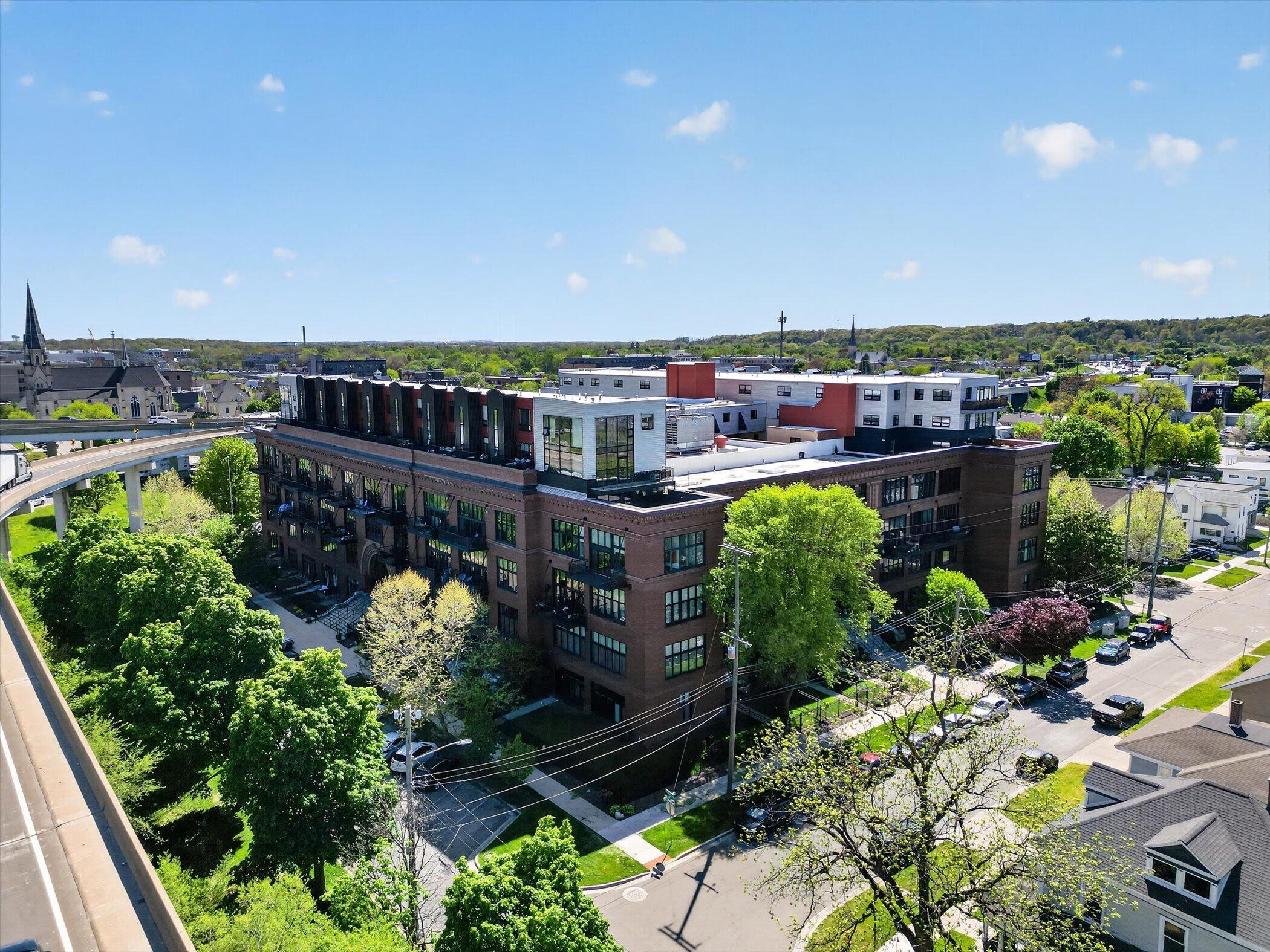 600 Broadway Avenue NW Grand Rapids MI 49504