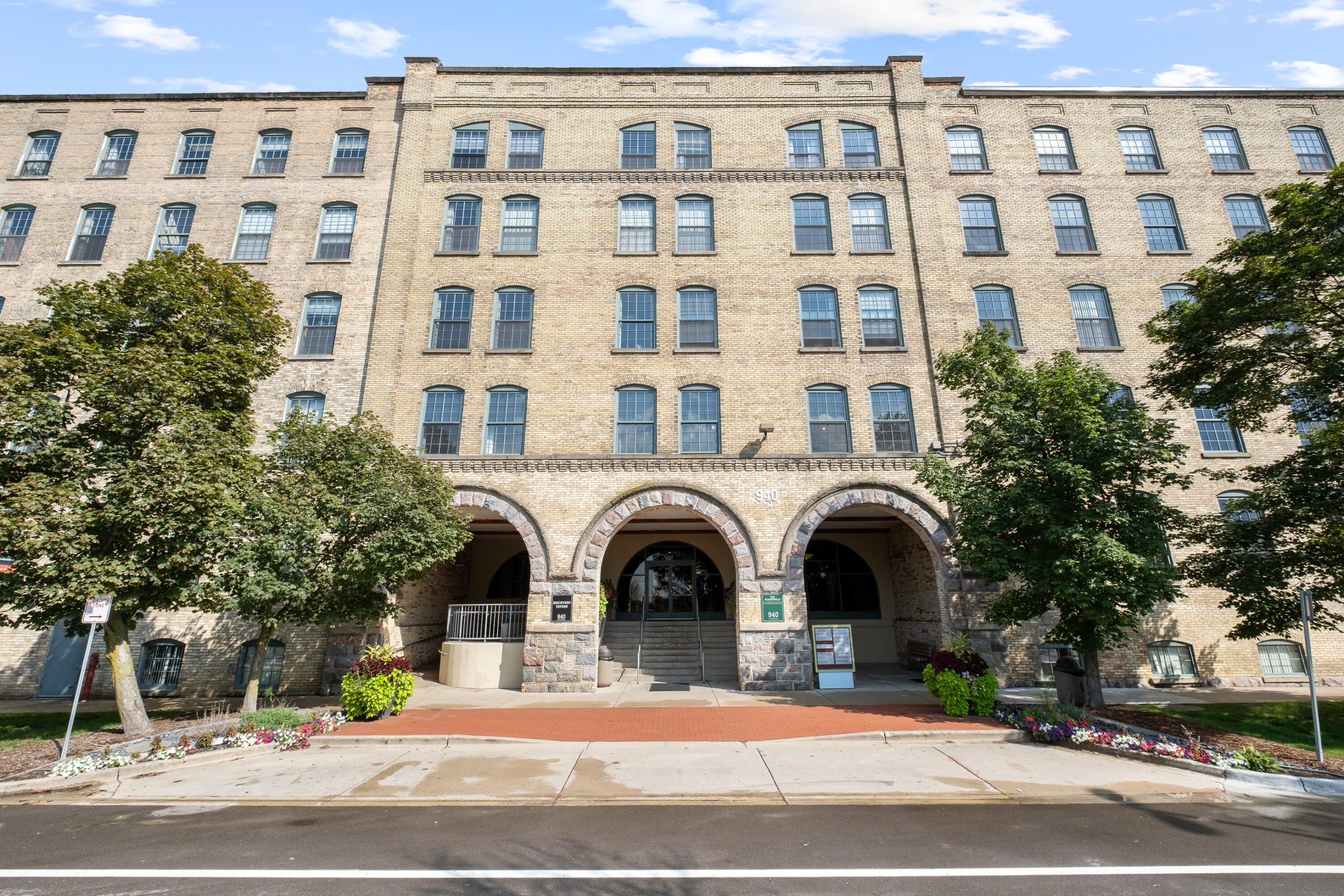 940 Monroe Avenue NW Grand Rapids MI 49503