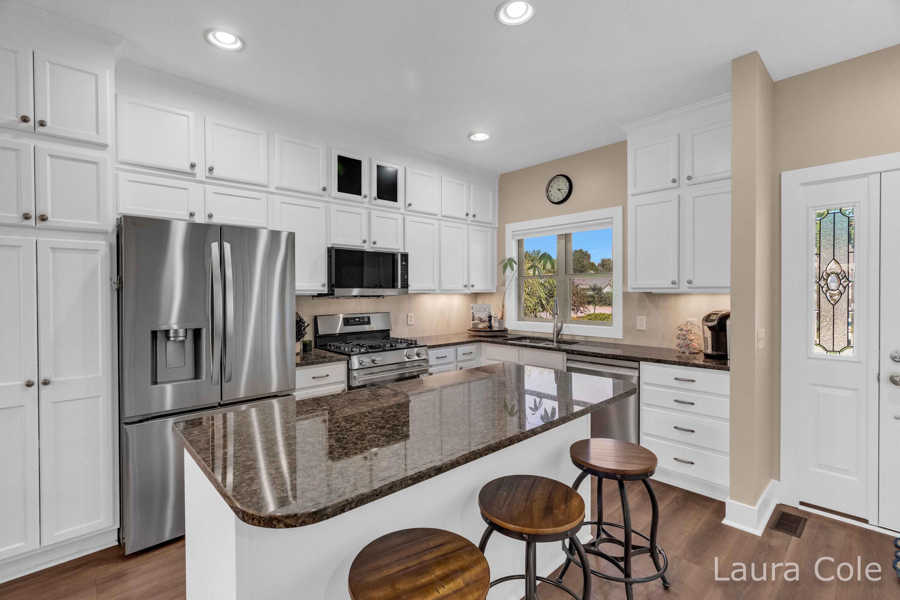5643 W Sandalwood Circle Norton Shores MI 49441
