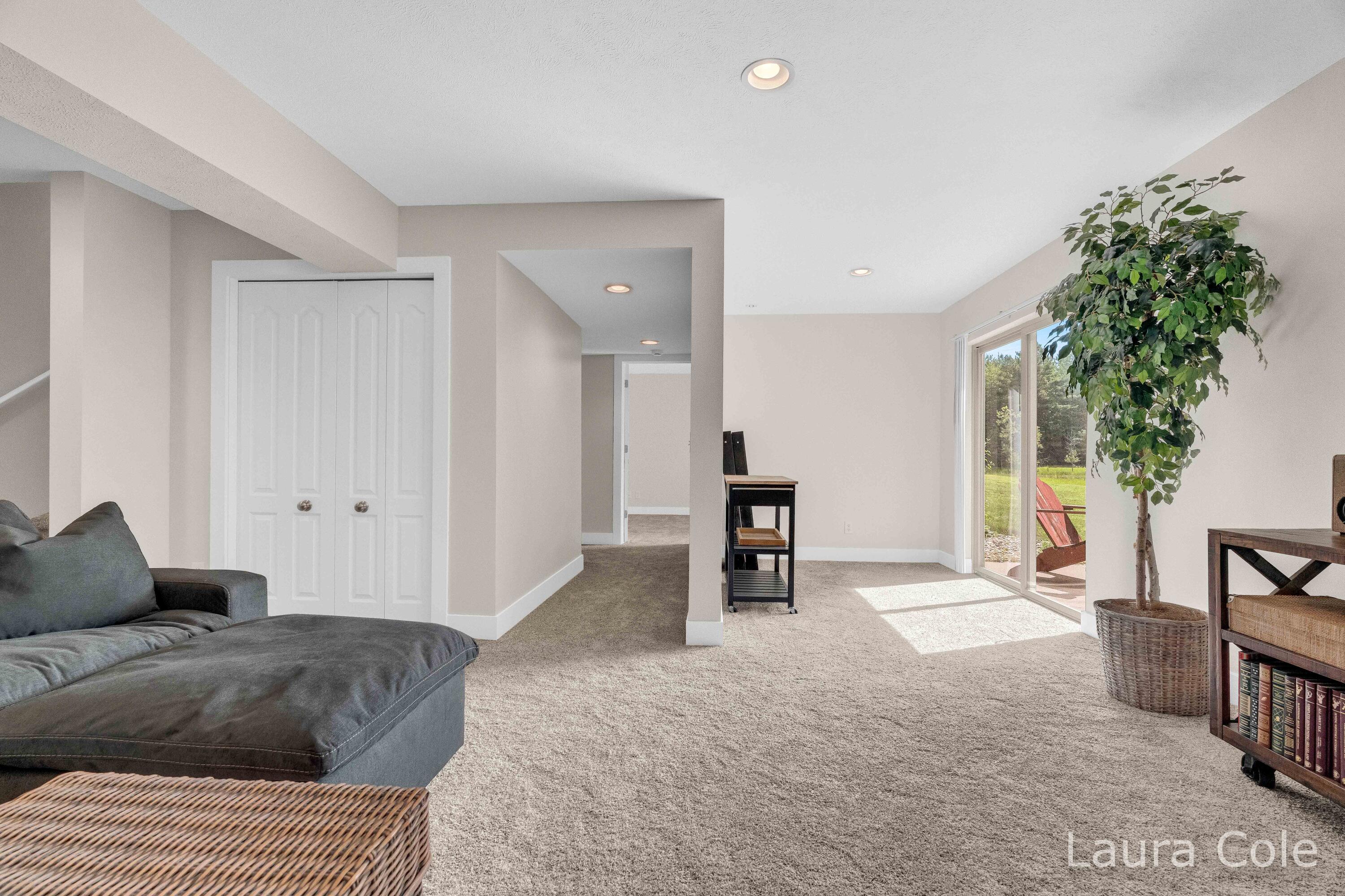 5643 W Sandalwood Circle Norton Shores MI 49441