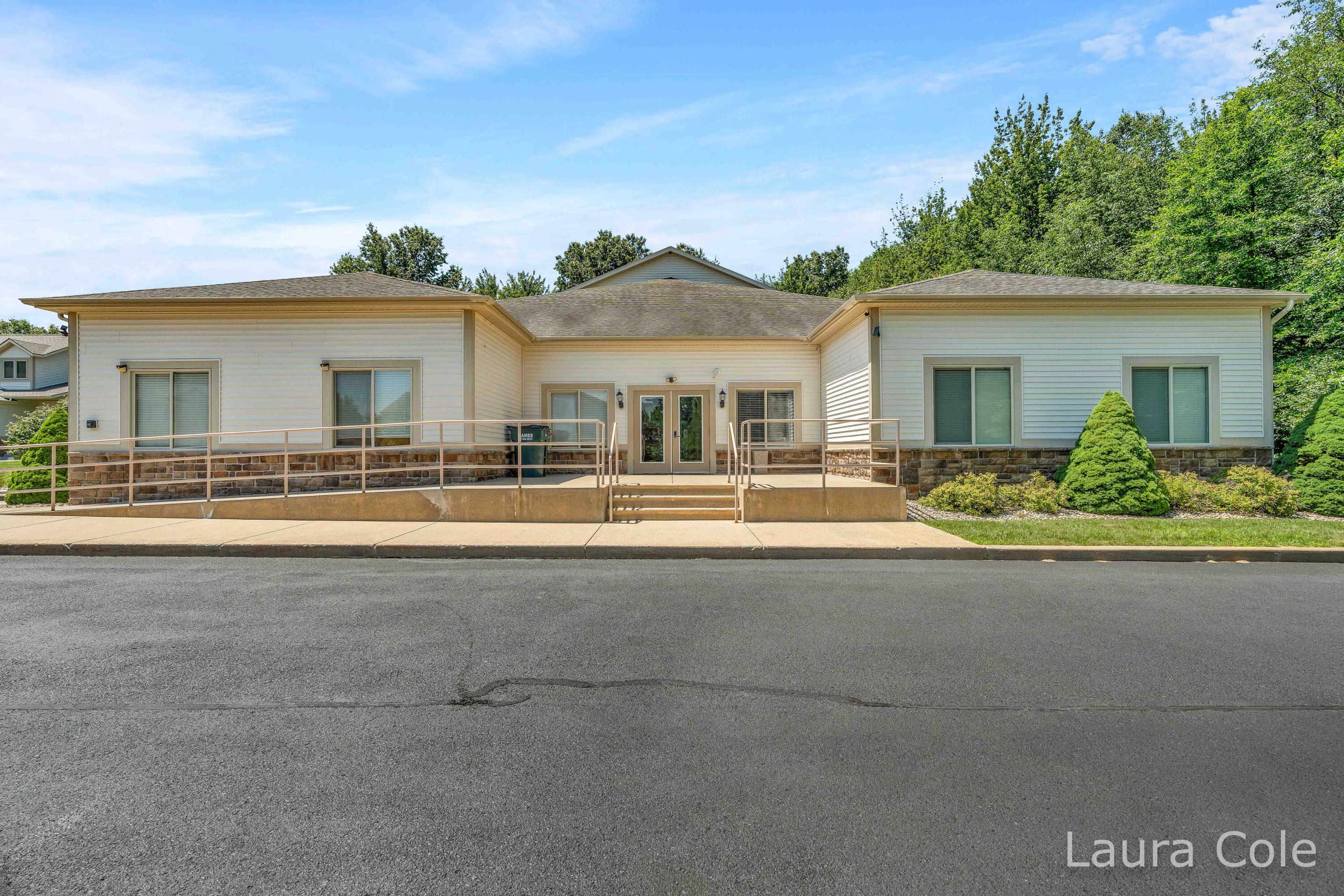 5643 W Sandalwood Circle Norton Shores MI 49441