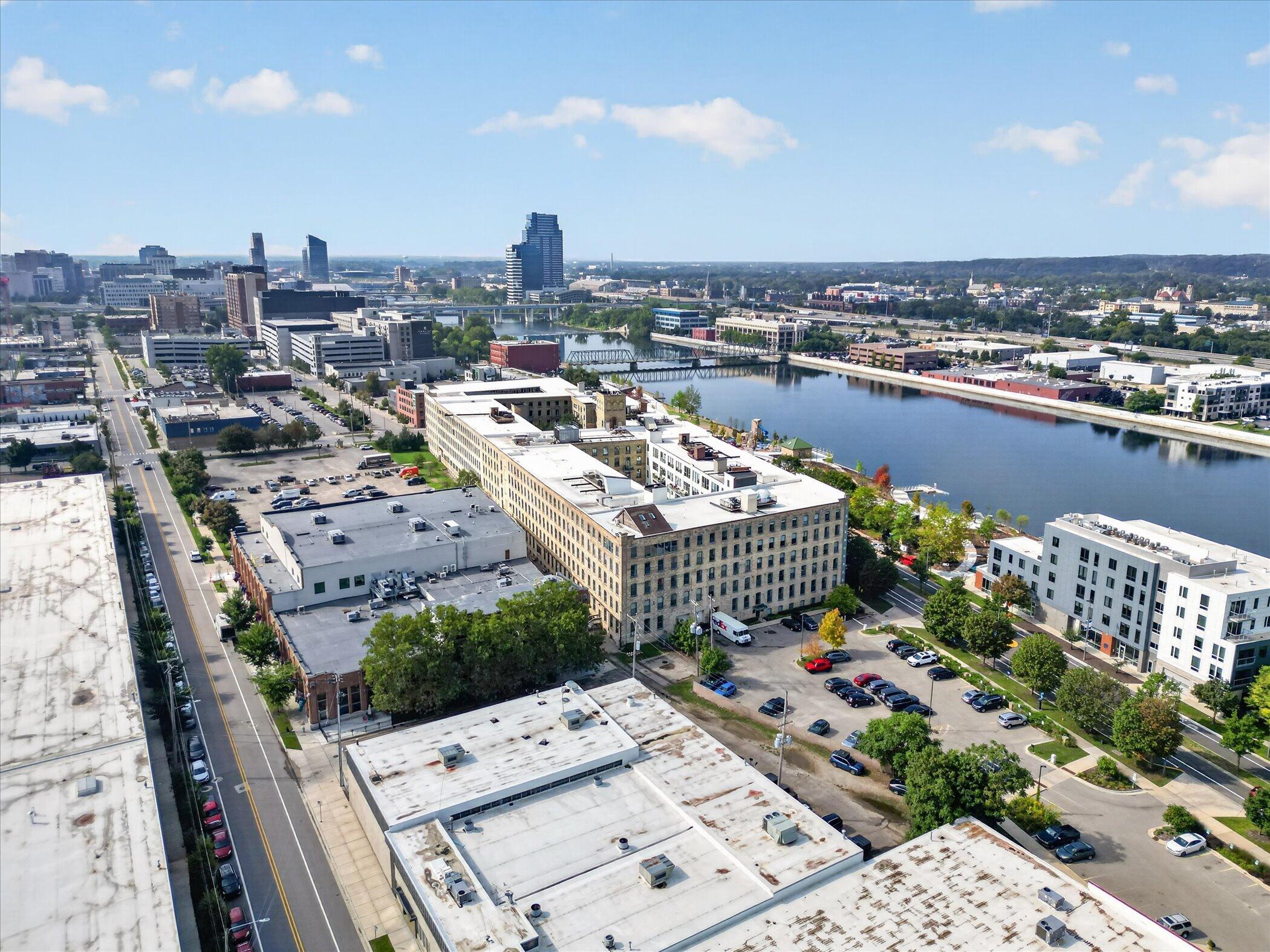 940 Monroe Avenue NW Grand Rapids MI 49503