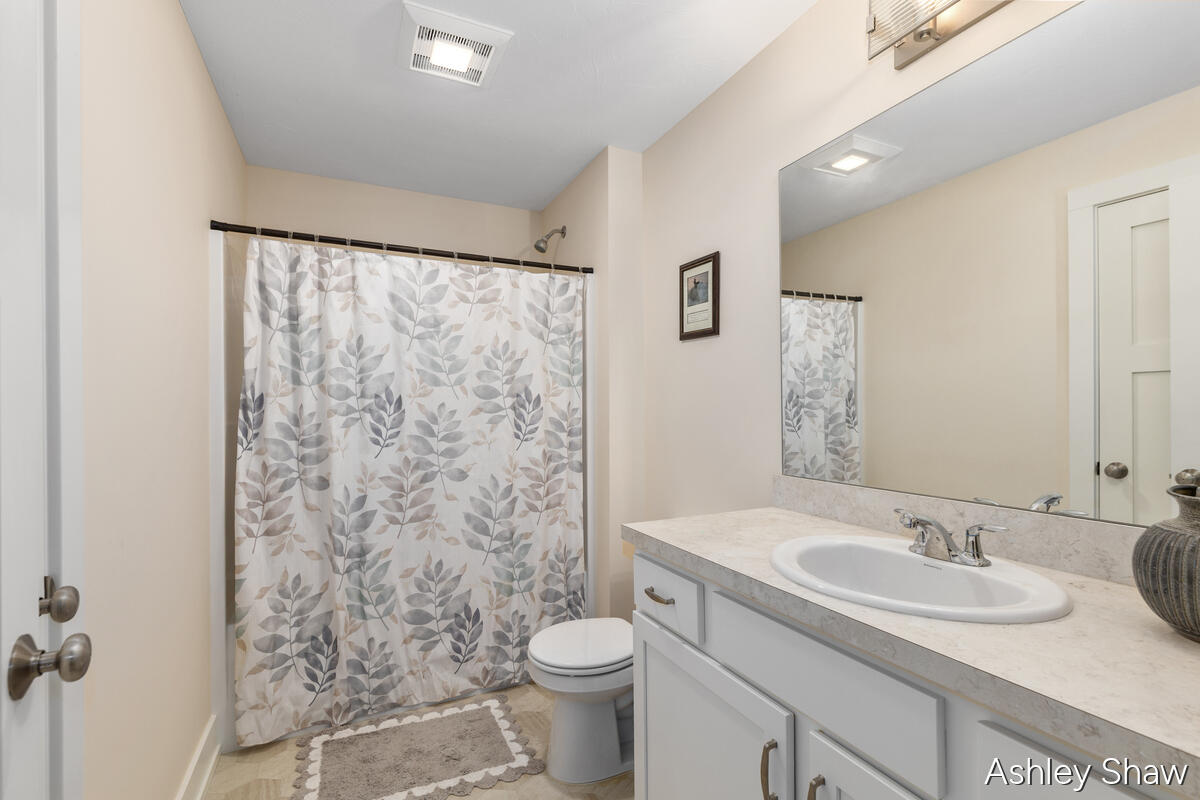 6424 Copperleaf Court Holland MI 49423