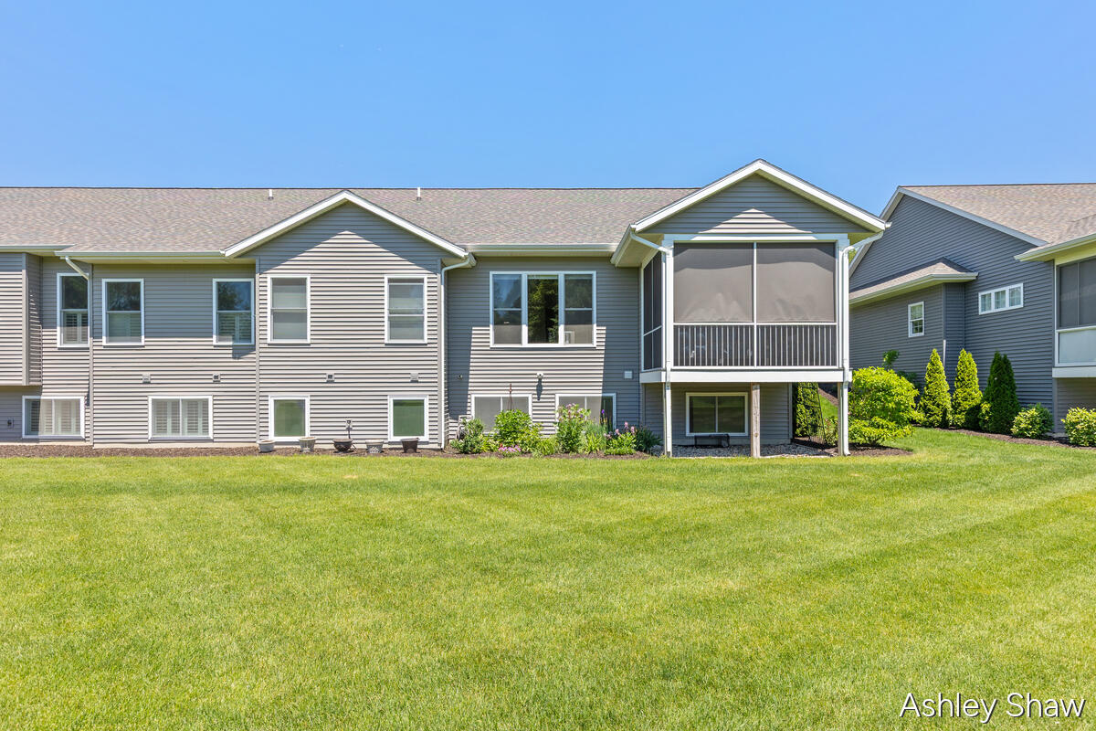 6424 Copperleaf Court Holland MI 49423