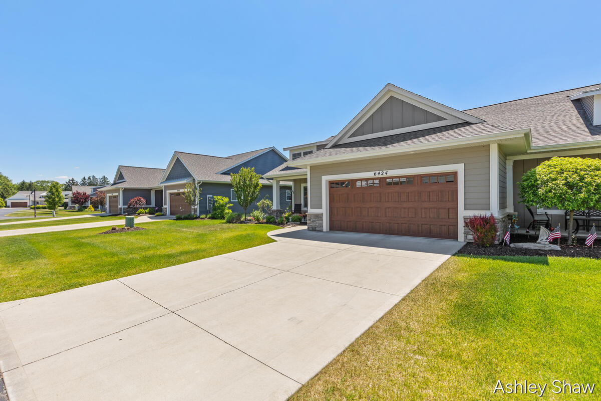 6424 Copperleaf Court Holland MI 49423