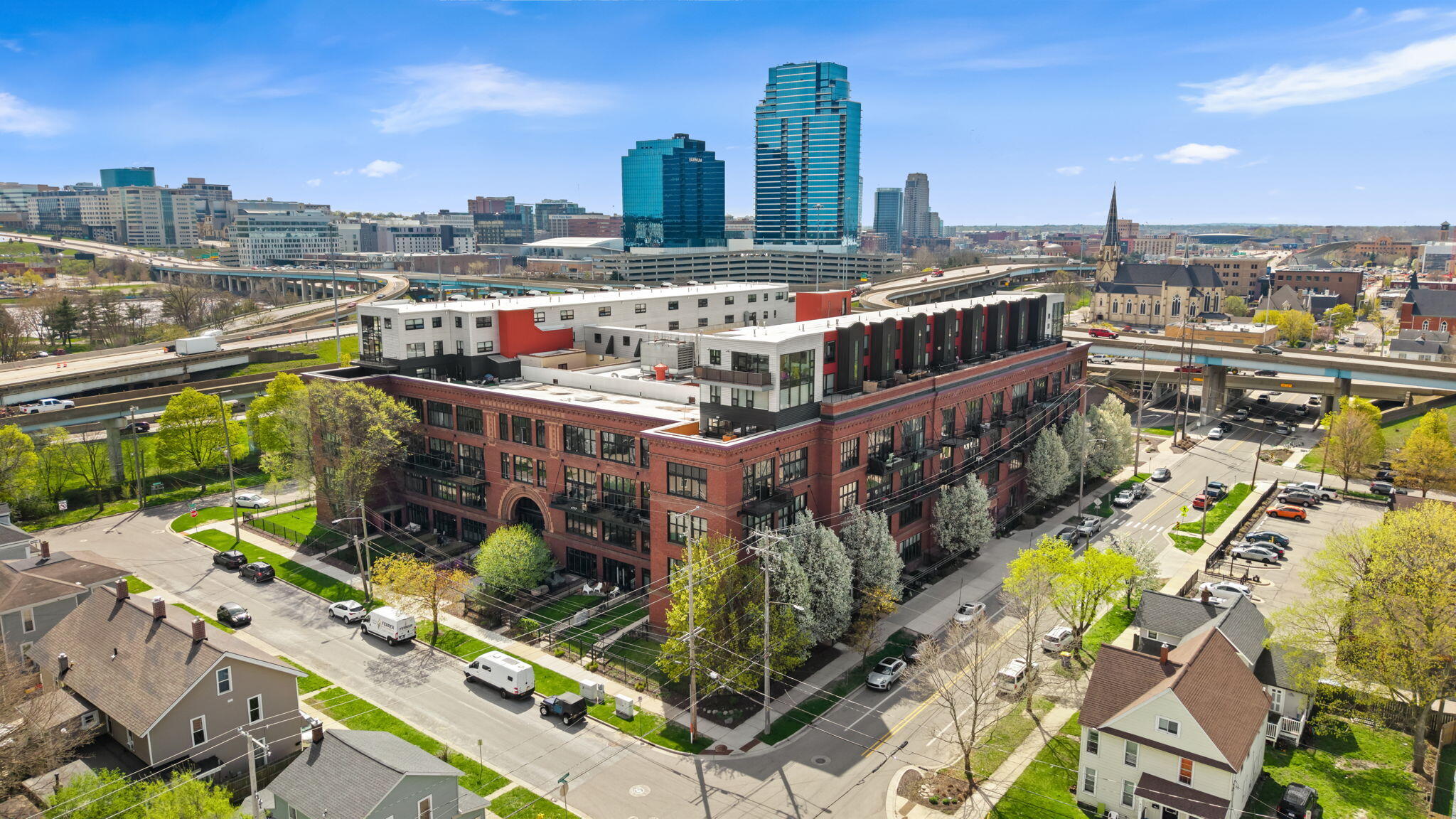 600 Broadway Avenue NW Grand Rapids MI 49504