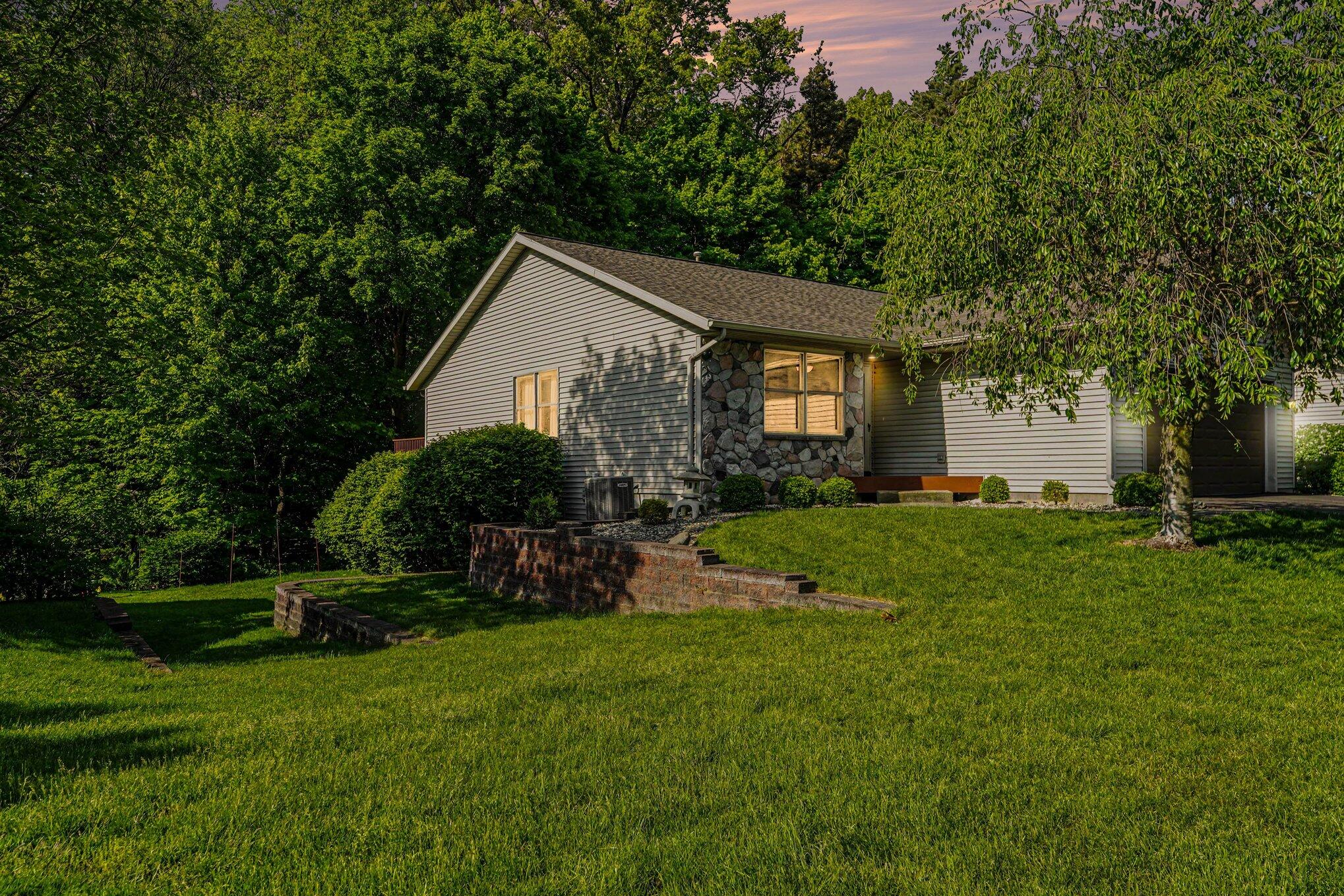 6811 Birdsong Avenue Kalamazoo MI 49009