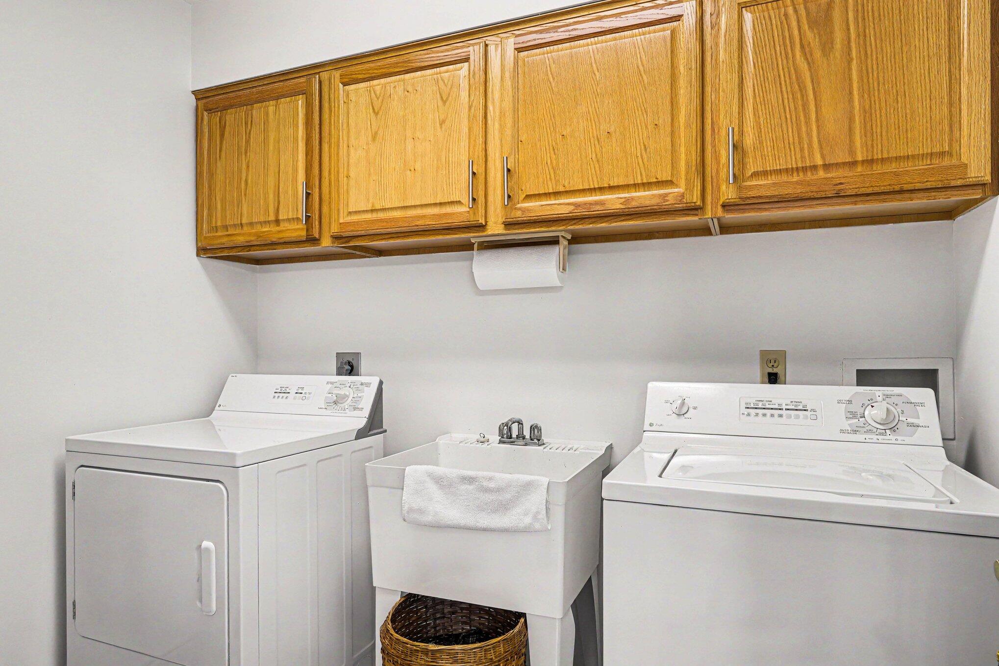 6811 Birdsong Avenue Kalamazoo MI 49009