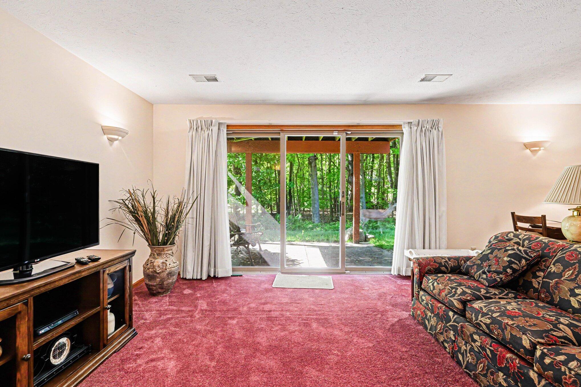 6811 Birdsong Avenue Kalamazoo MI 49009