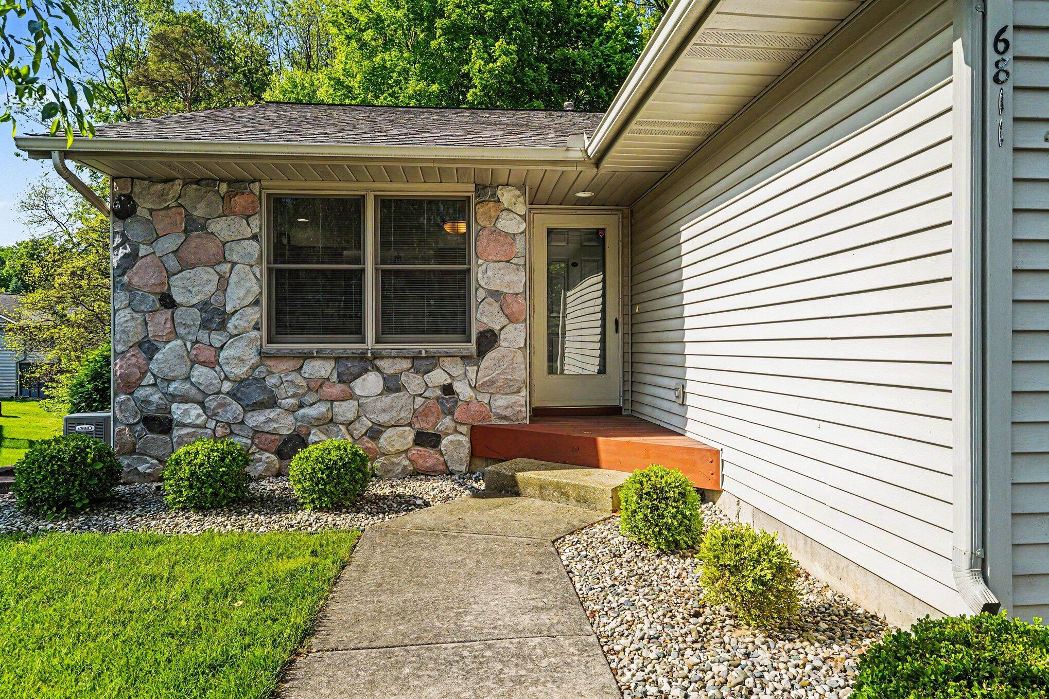6811 Birdsong Avenue Kalamazoo MI 49009