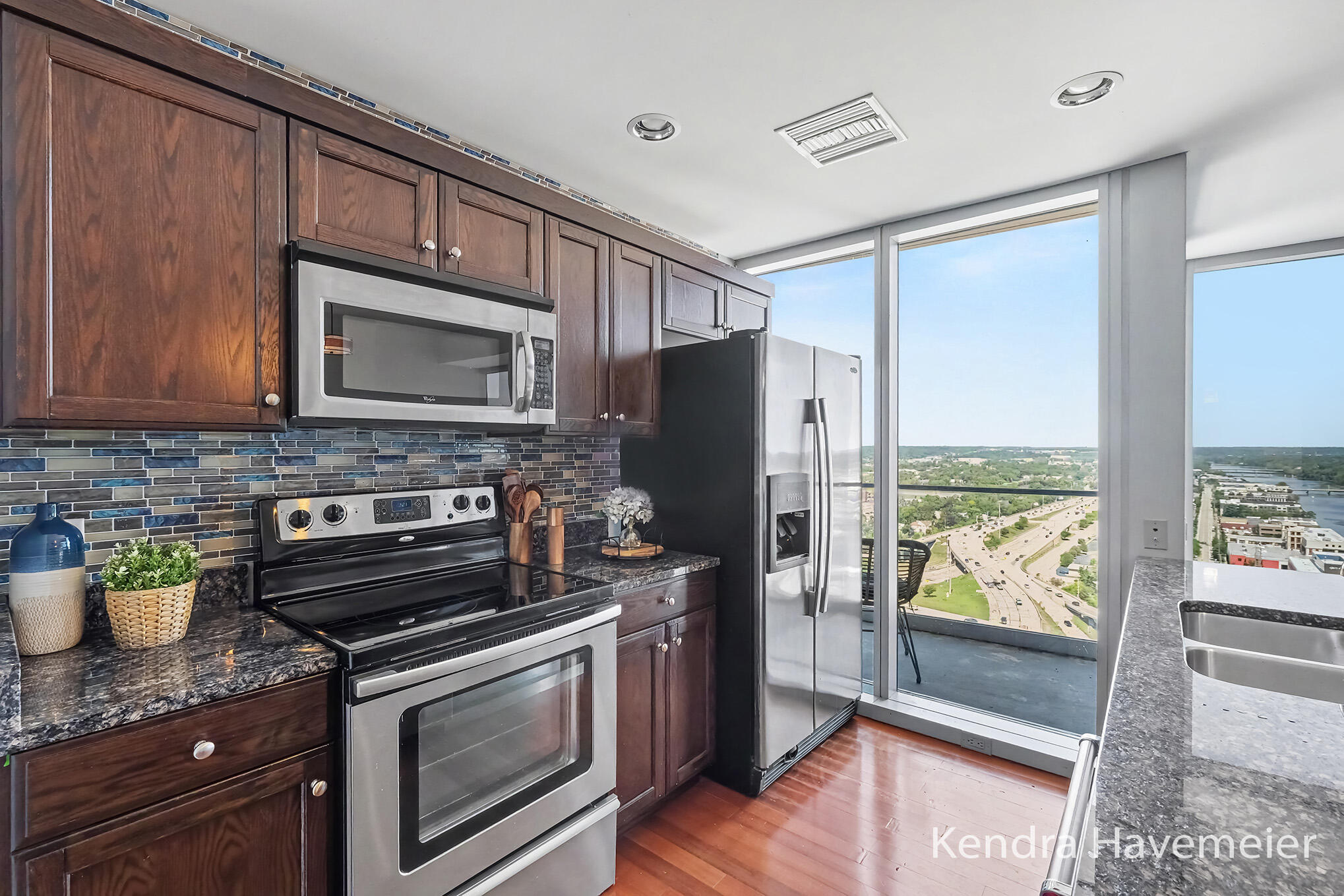 335 Bridge Street NW Grand Rapids MI 49504