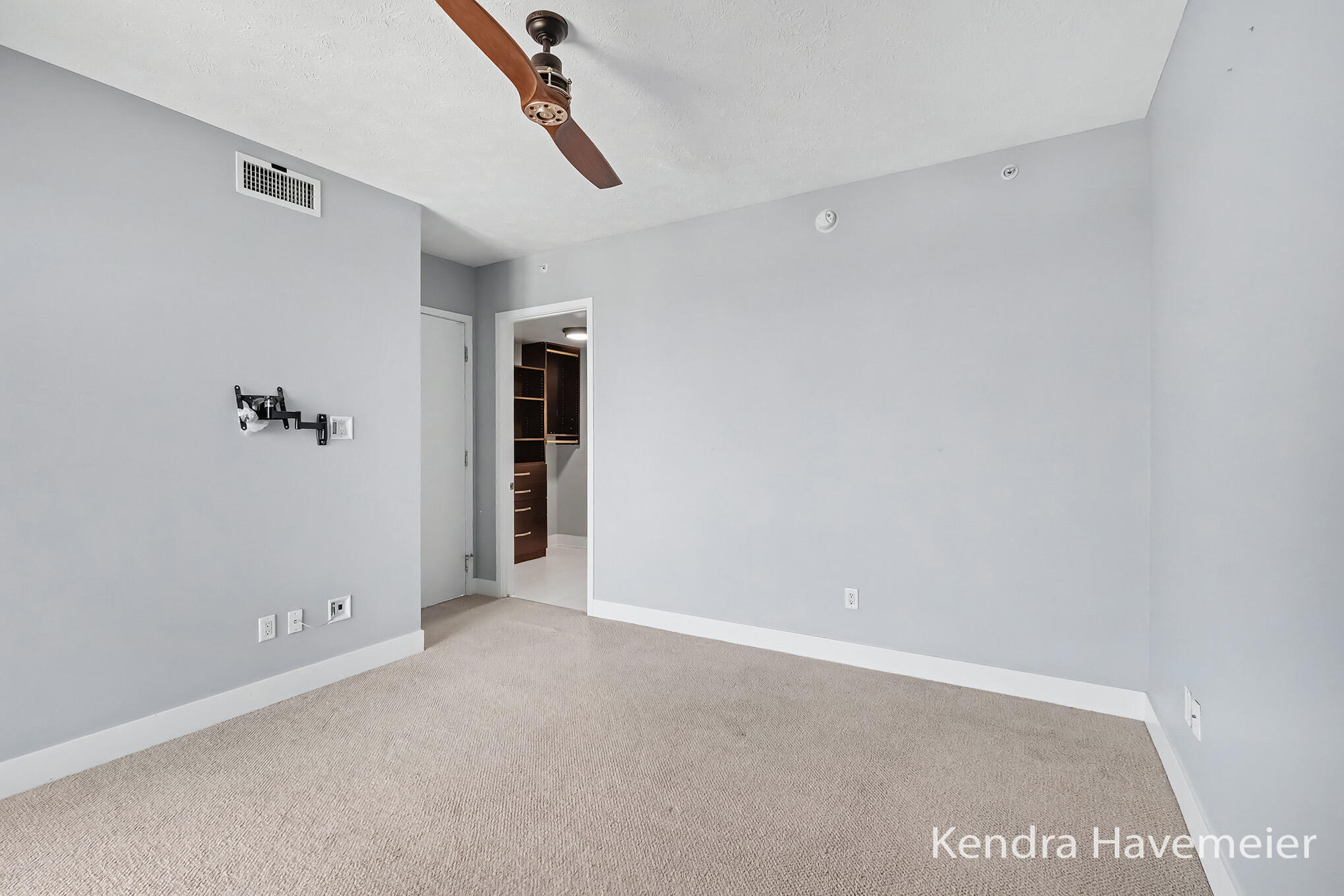 335 Bridge Street NW Grand Rapids MI 49504