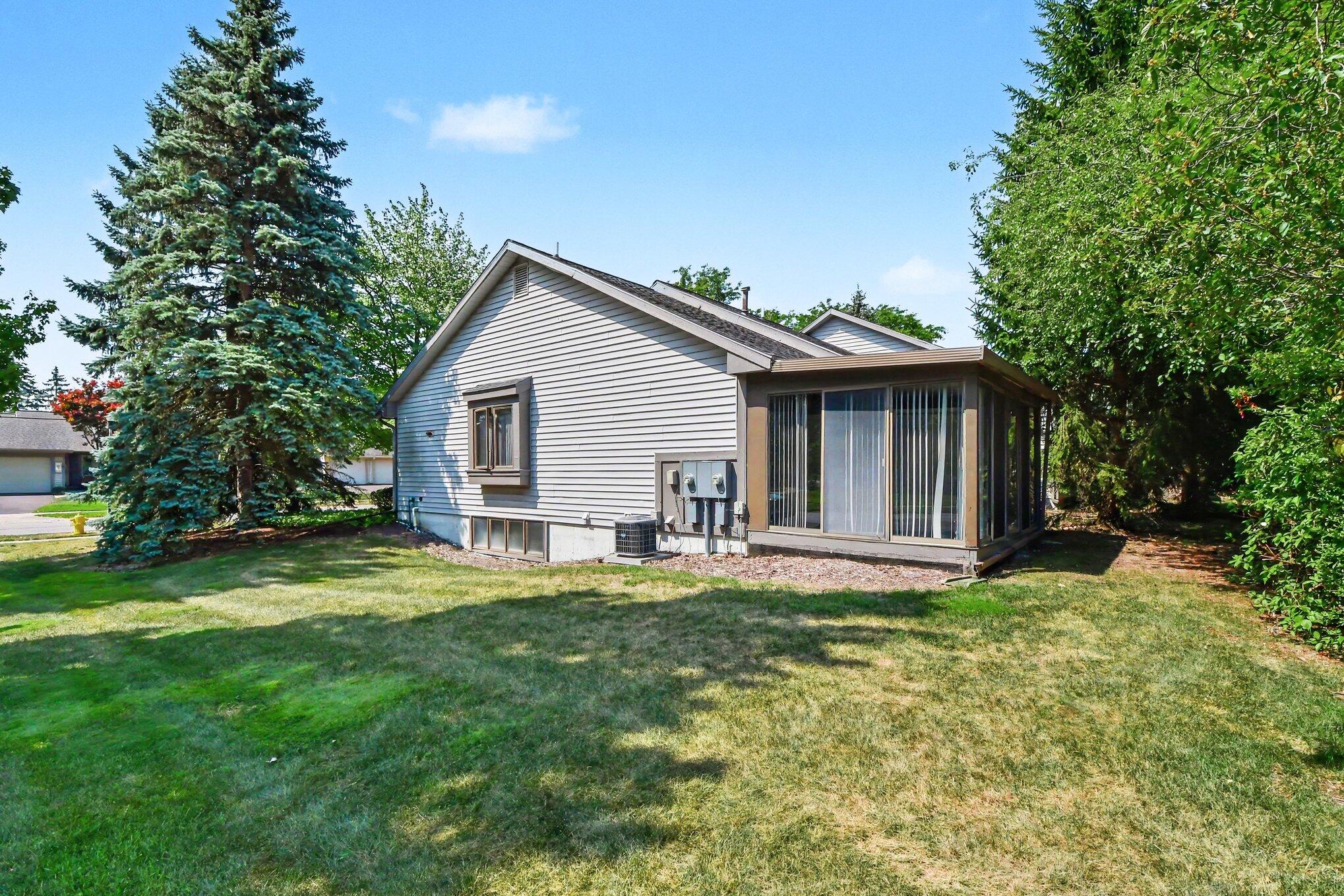 2779 Mulford Drive SE Grand Rapids MI 49546