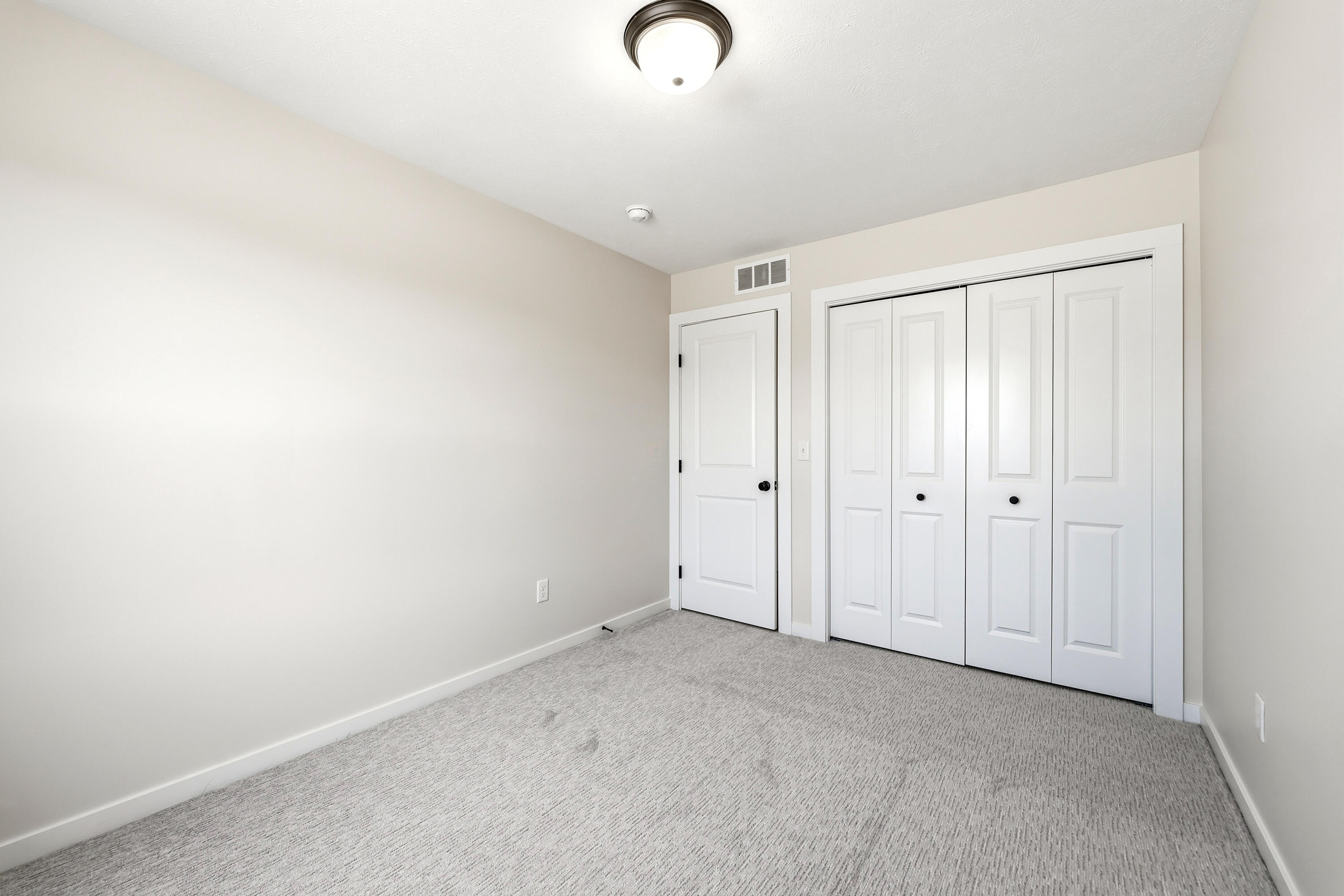 912 Indiana Avenue South Haven MI 49090