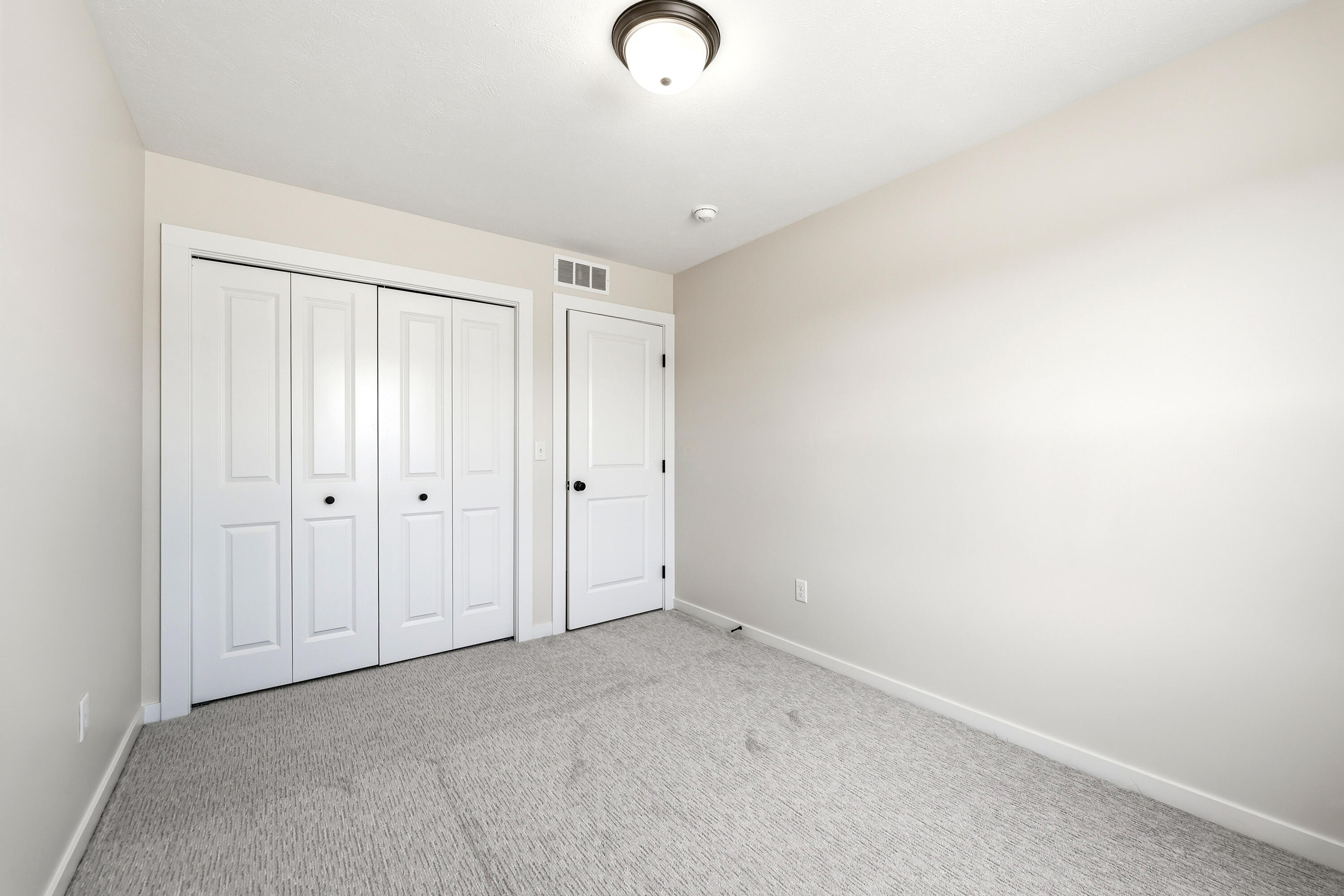 912 Indiana Avenue South Haven MI 49090