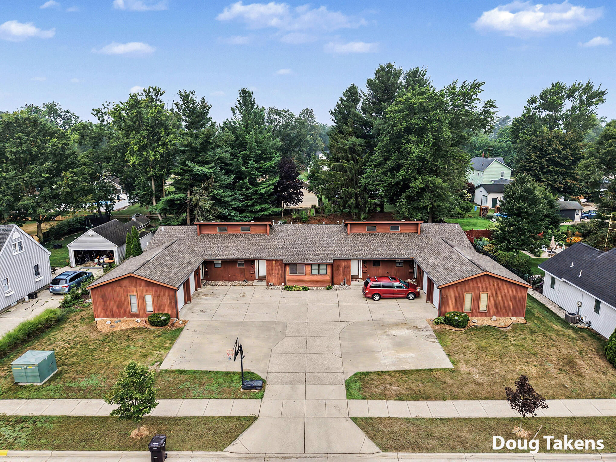 228 S Wall Street Zeeland MI 49464