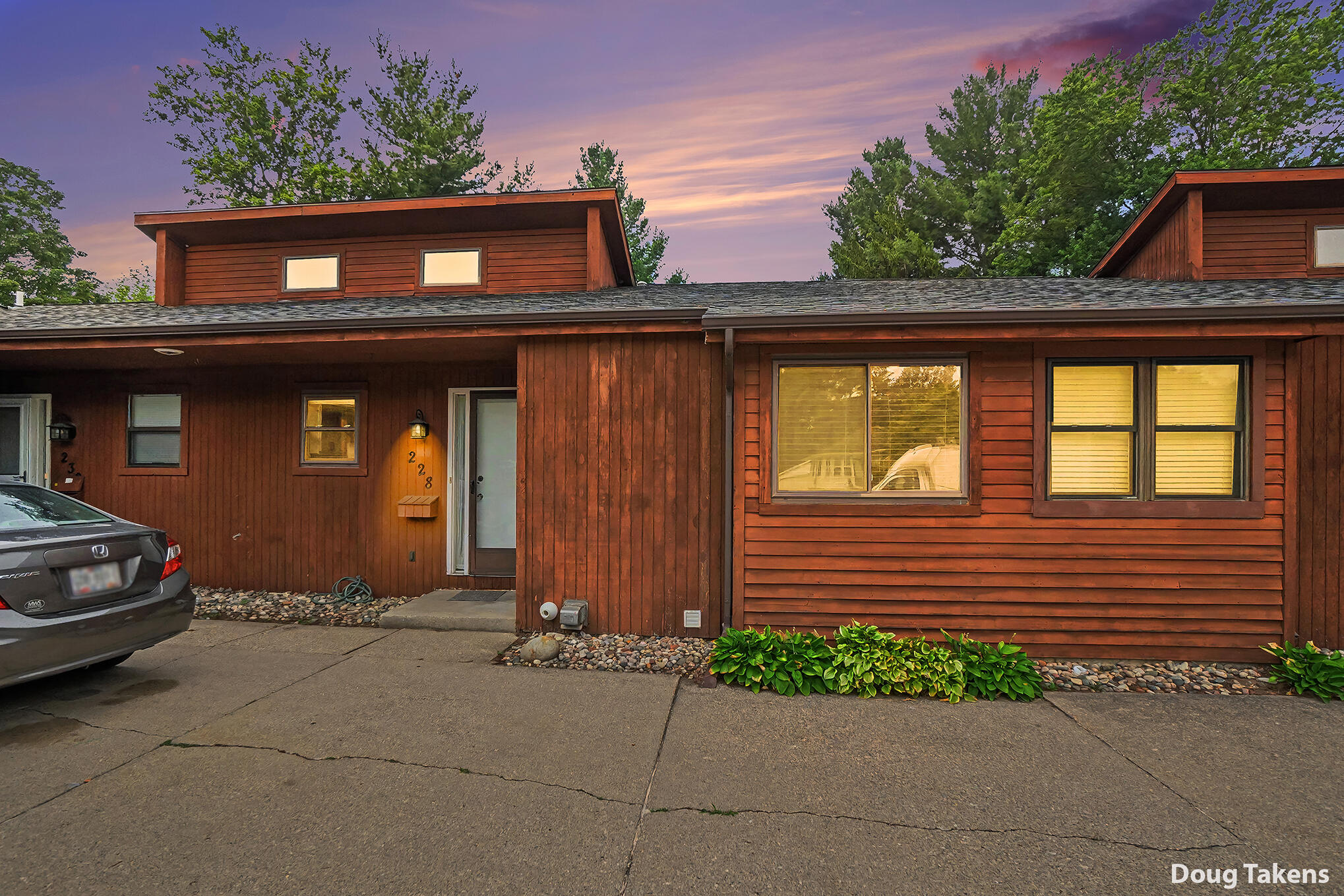 228 S Wall Street Zeeland MI 49464