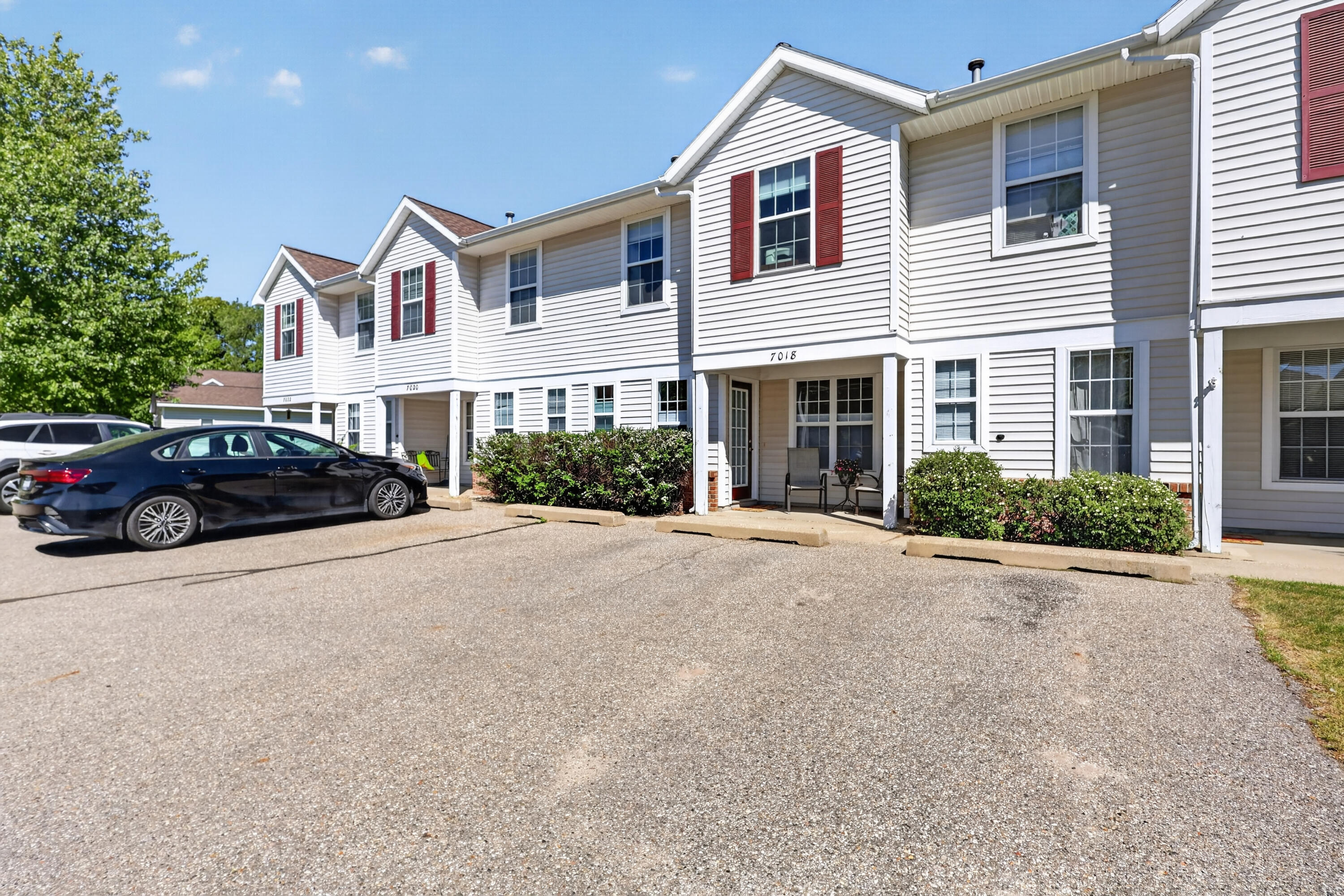 7018 S Cannon Place Drive NE Rockford MI 49341