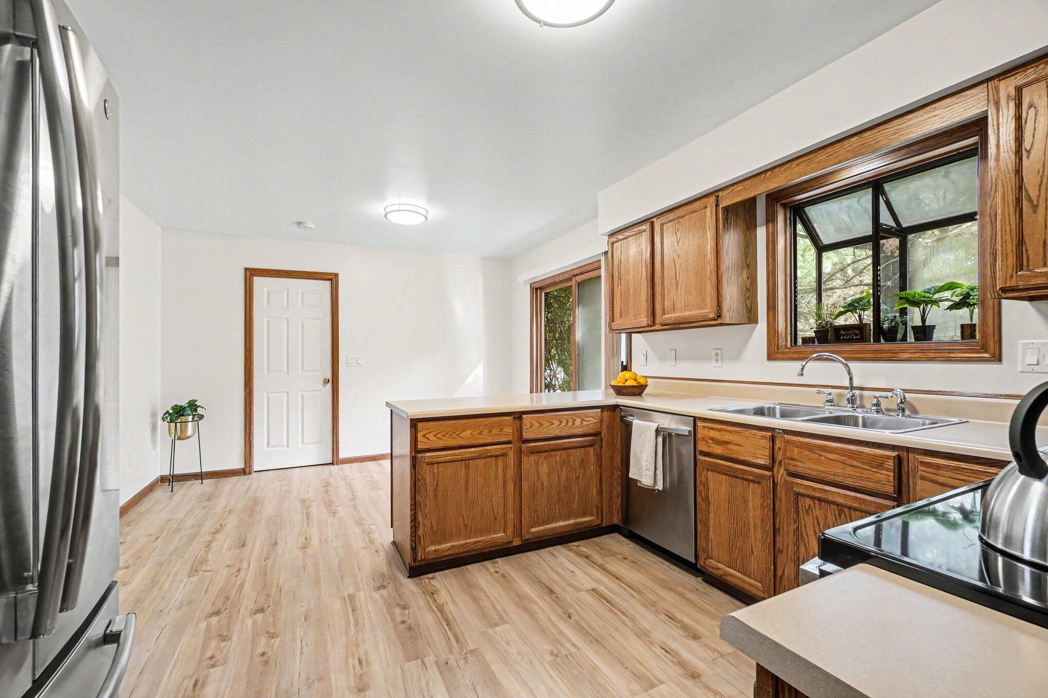 213 Raintree Circle Kalamazoo MI 49006