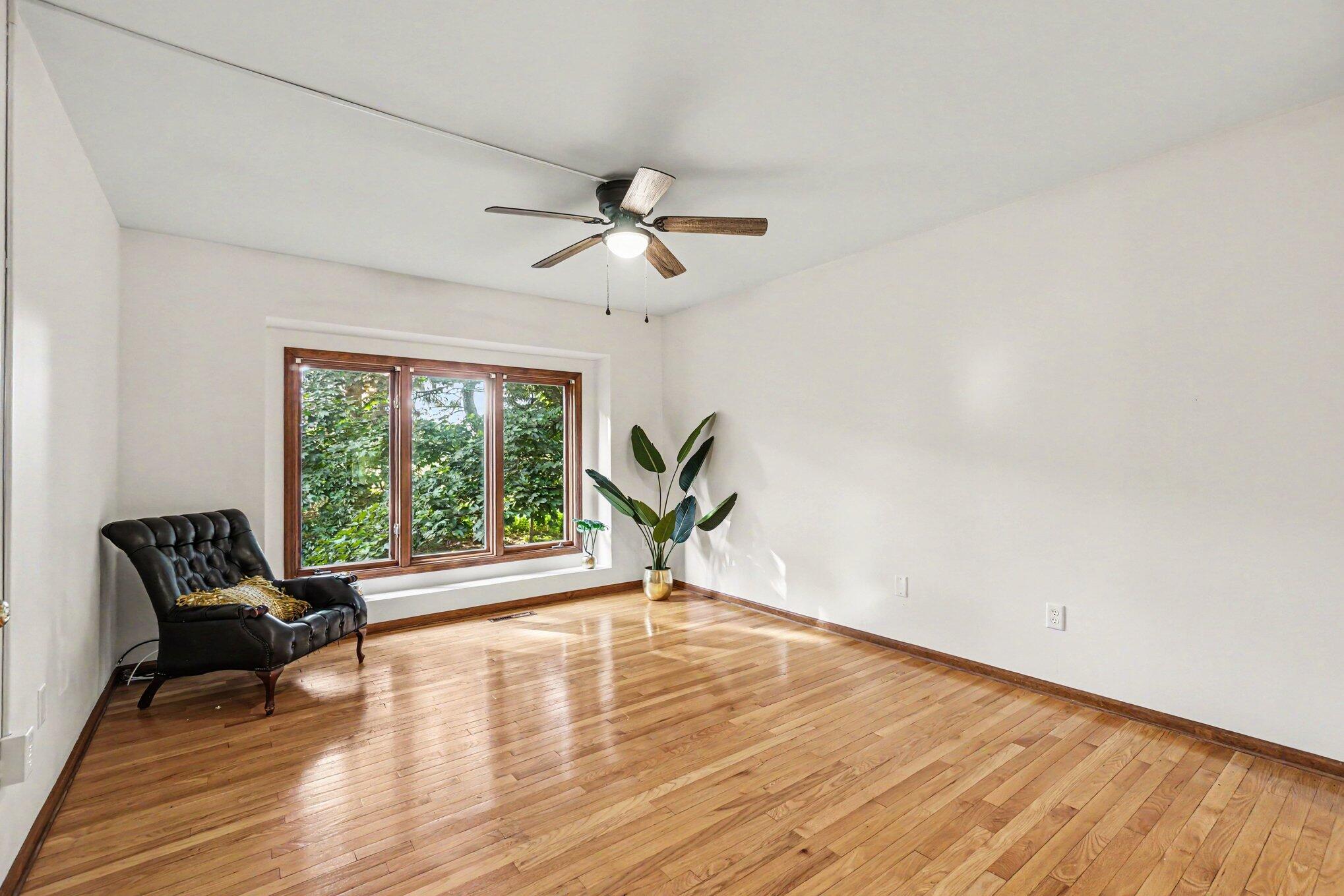 213 Raintree Circle Kalamazoo MI 49006