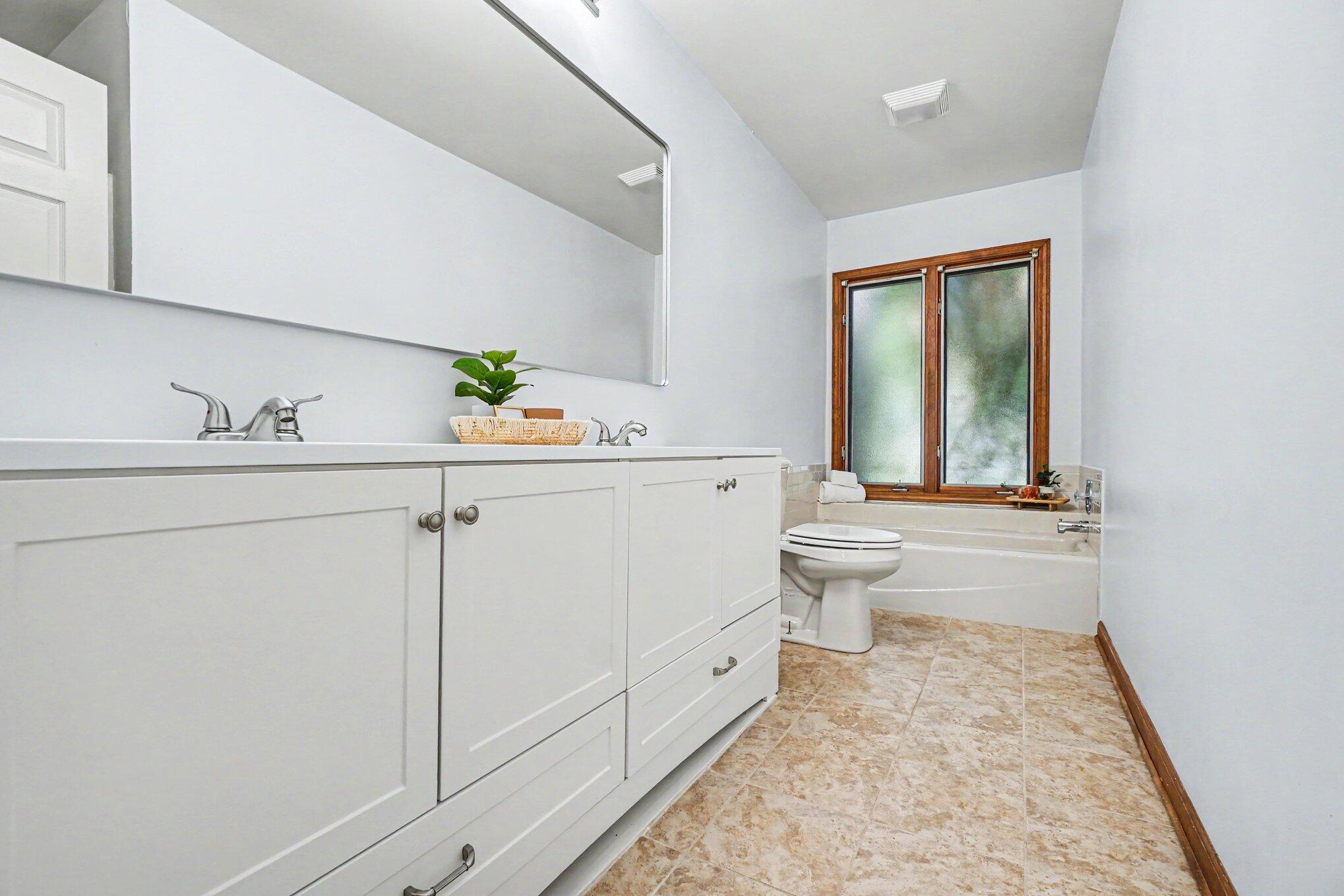213 Raintree Circle Kalamazoo MI 49006