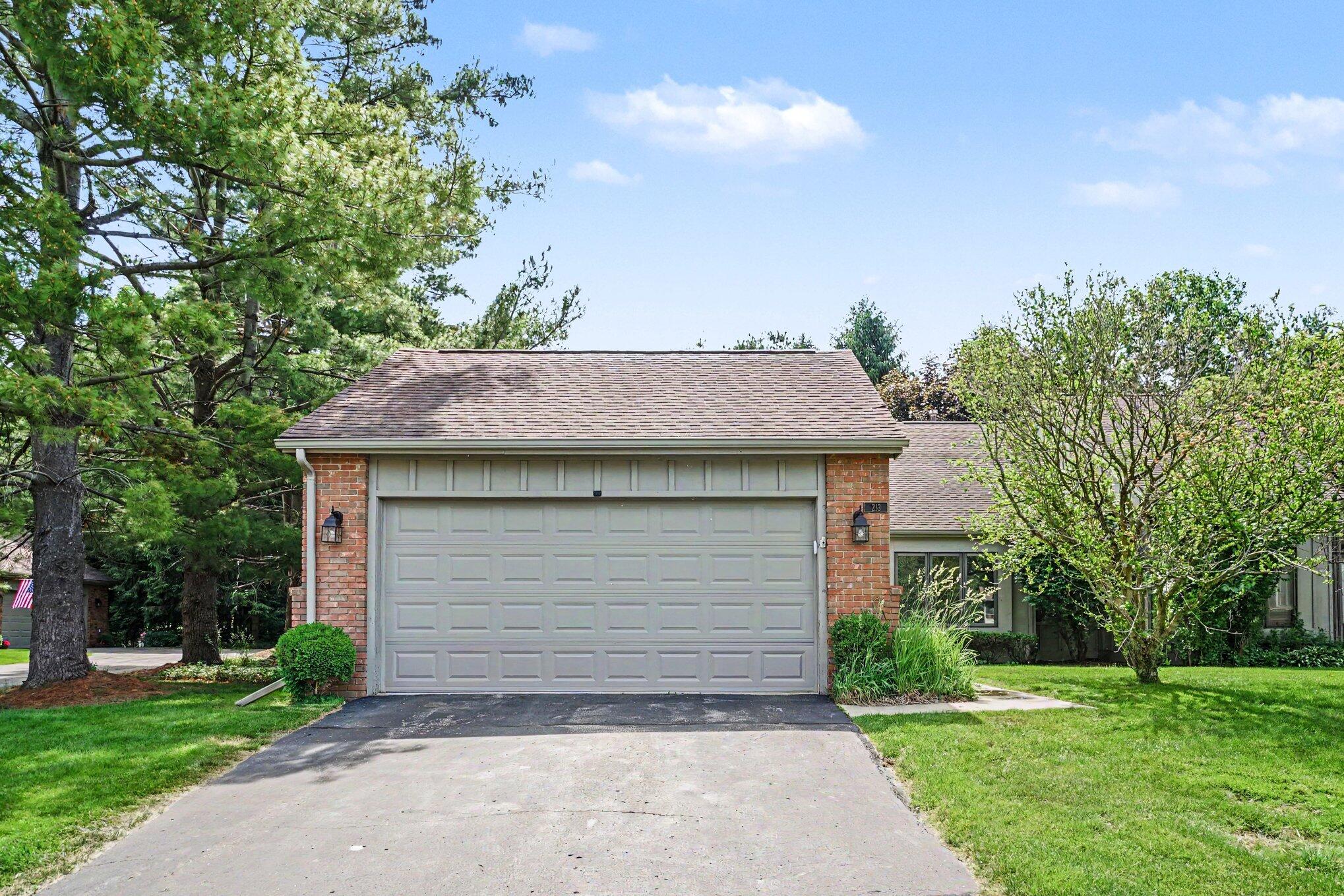 213 Raintree Circle Kalamazoo MI 49006