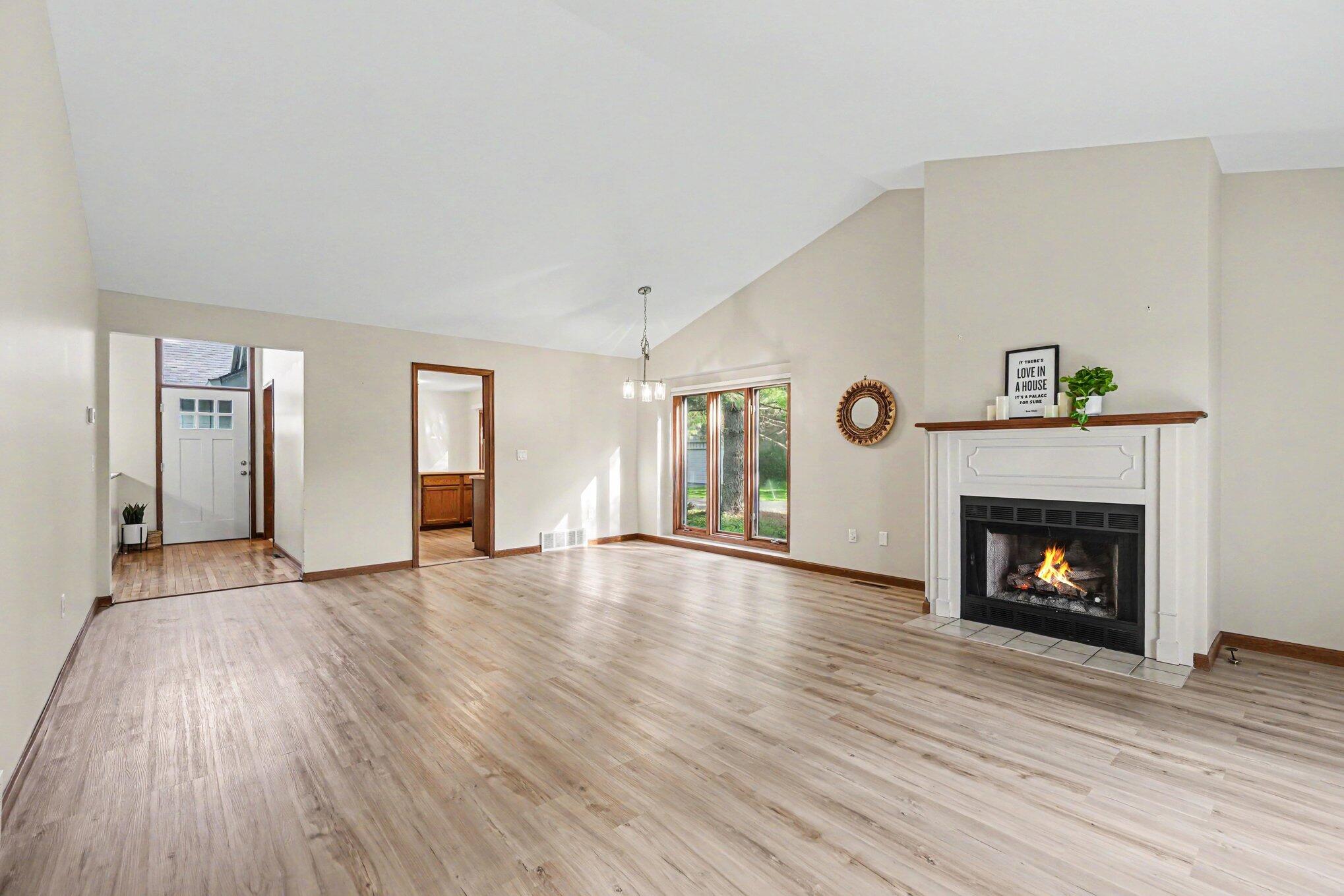 213 Raintree Circle Kalamazoo MI 49006