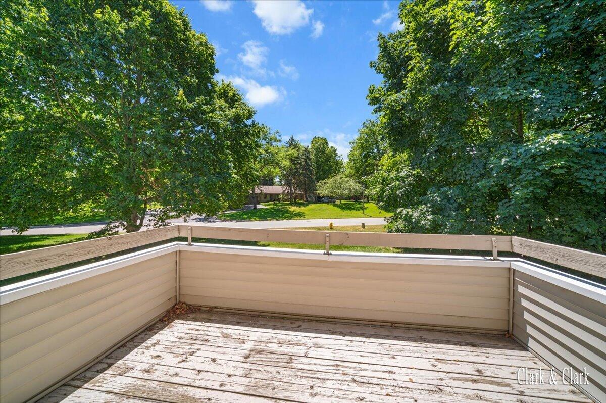 3014 Chapshire Drive SE Grand Rapids MI 49546