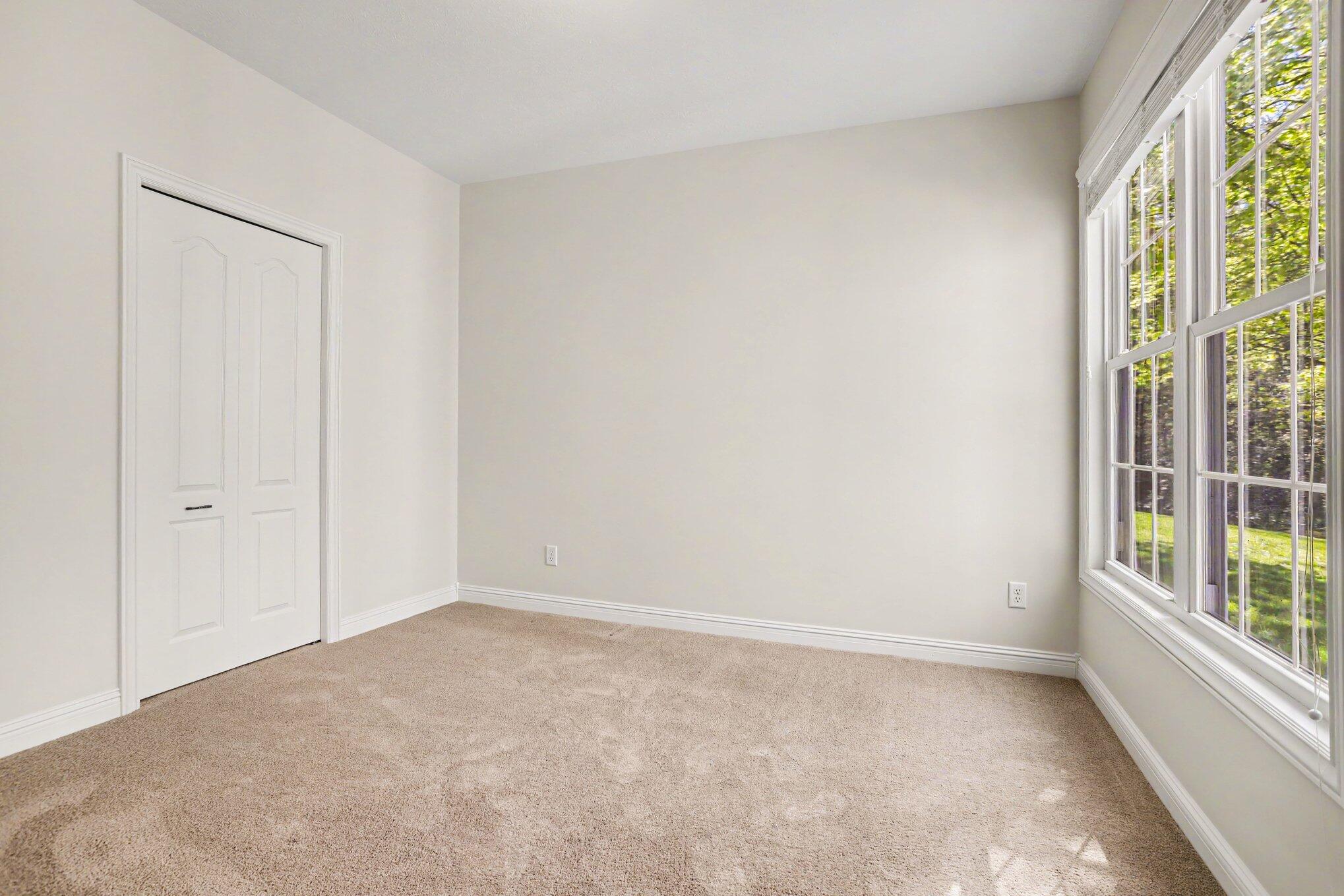 2221 Hunters Run Kalamazoo MI 49048