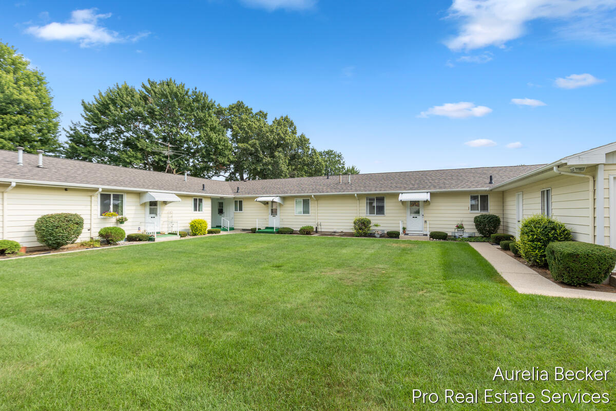 5812 Leisure South Drive SE Grand Rapids MI 49548