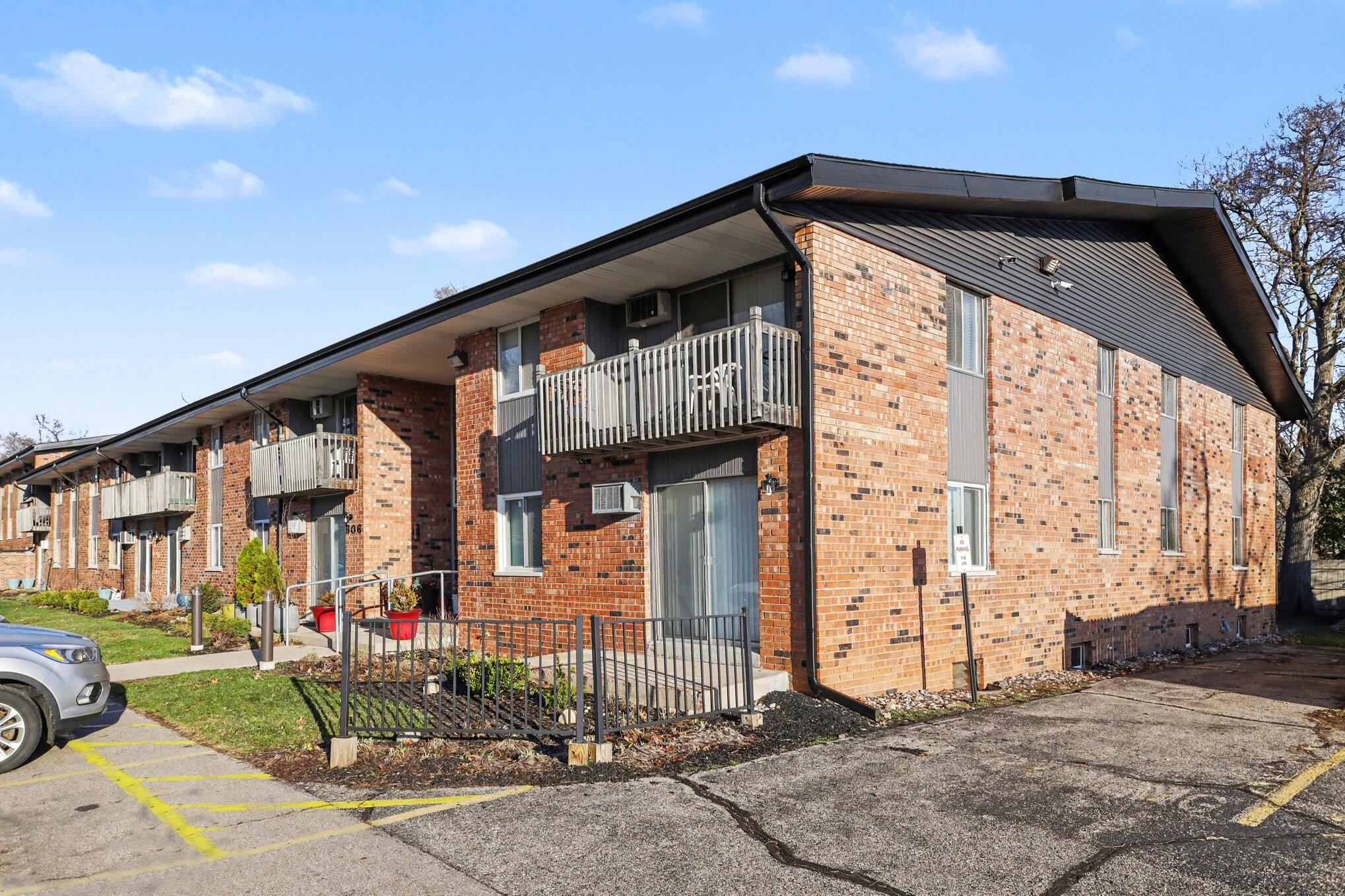 606 Lynn Avenue Kalamazoo MI 49008