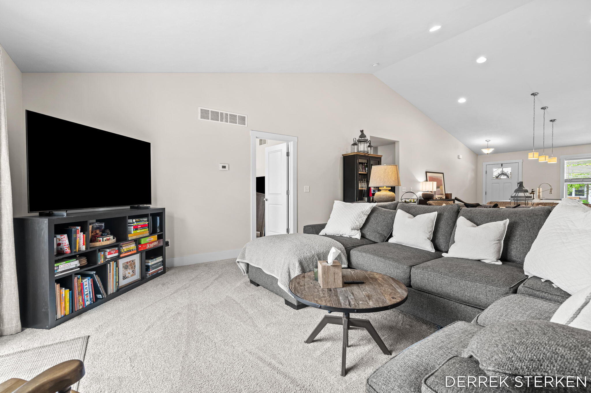 2983 Raspberry Lane Holland MI 49424
