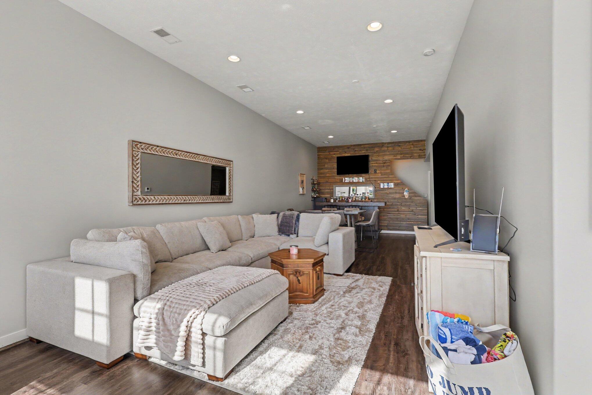2411 Lake Avenue Muskegon MI 49445
