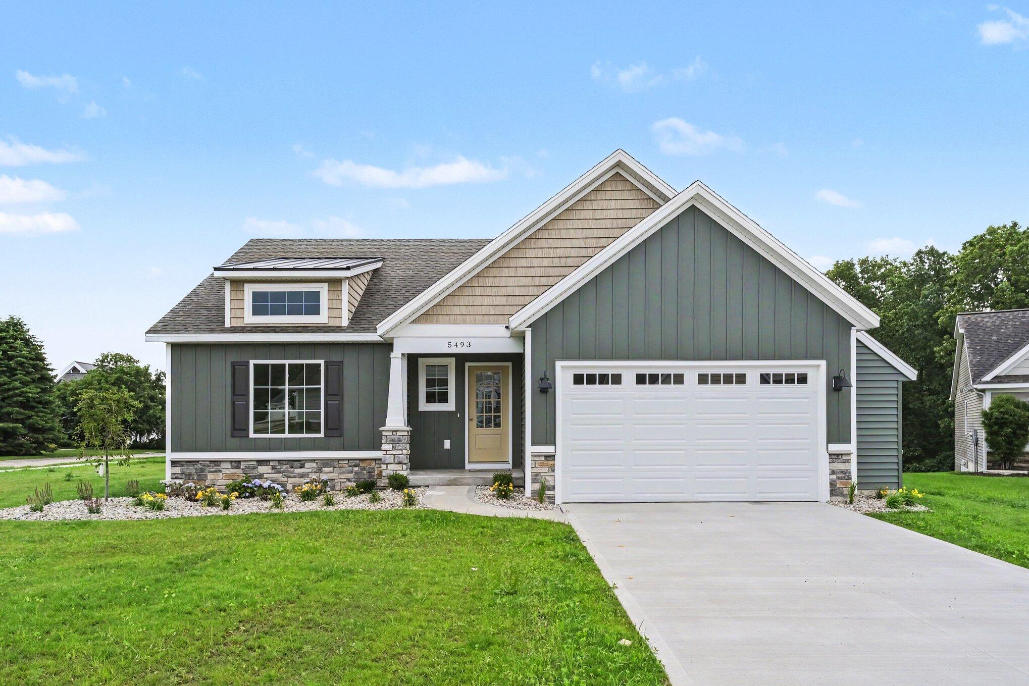 5493 Rose Ridge Court NE Rockford MI 49341