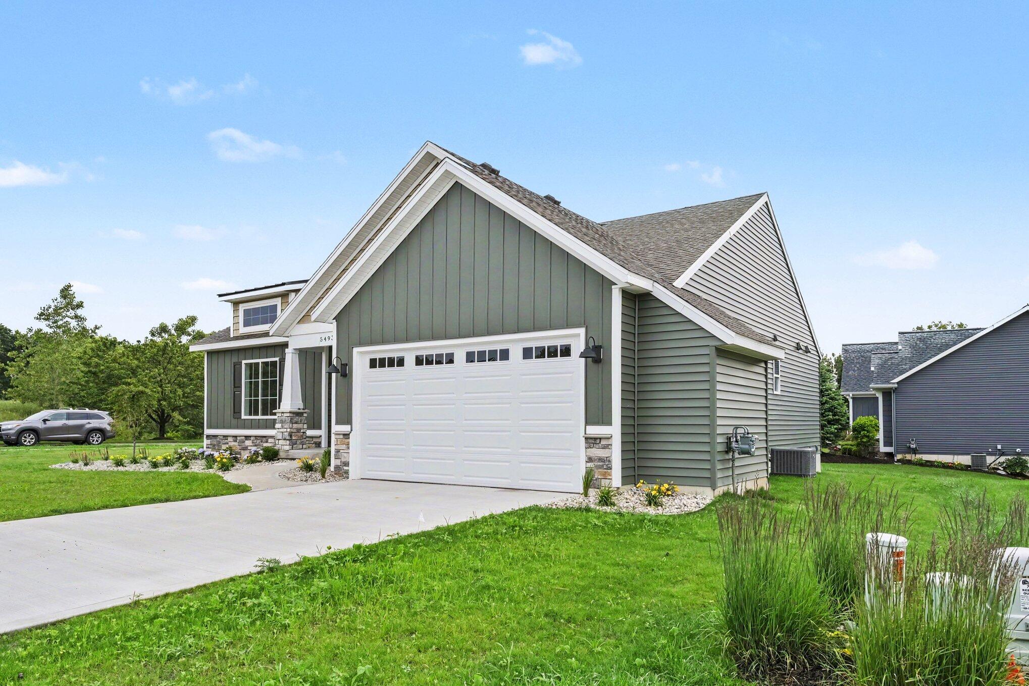 5493 Rose Ridge Court NE Rockford MI 49341