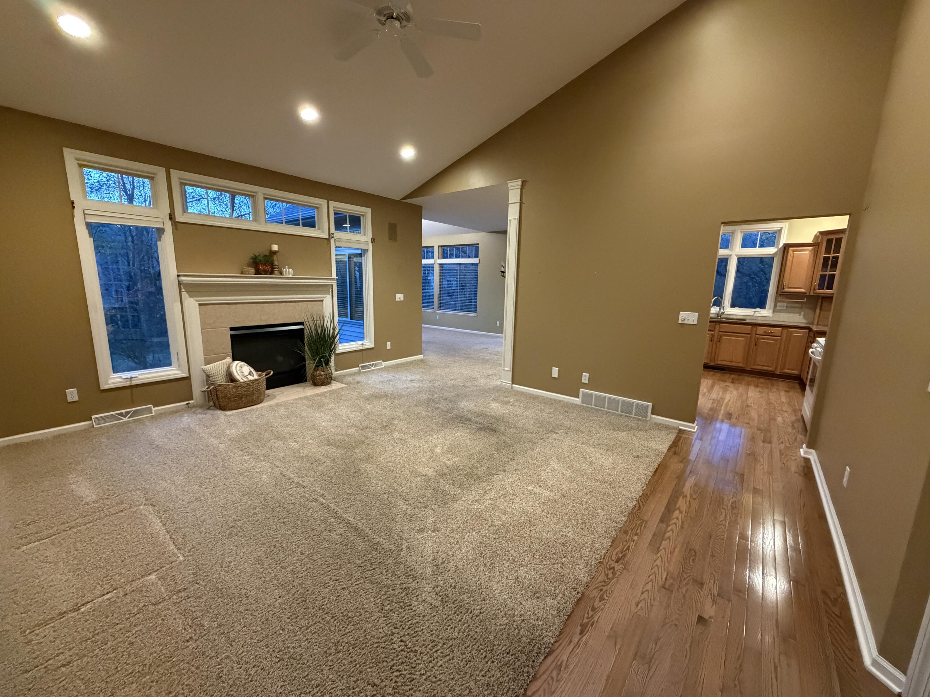 1745 Oakleigh Woods Drive NW Grand Rapids MI 49504