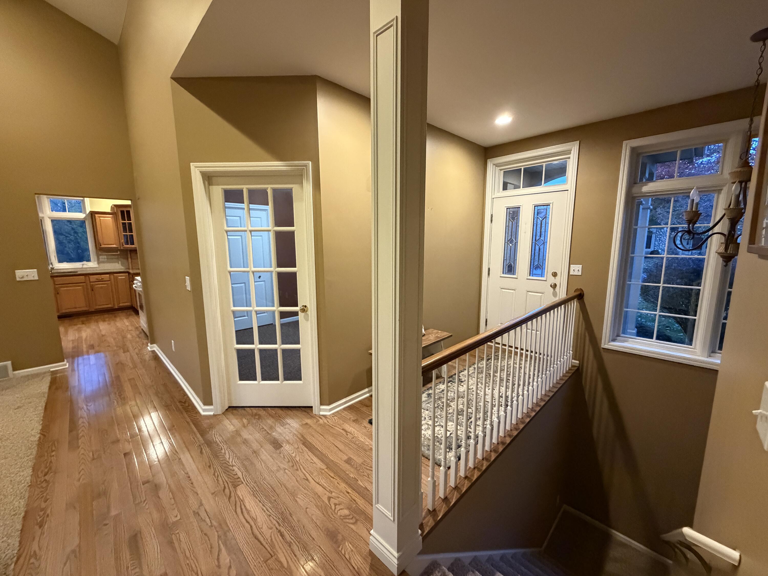 1745 Oakleigh Woods Drive NW Grand Rapids MI 49504