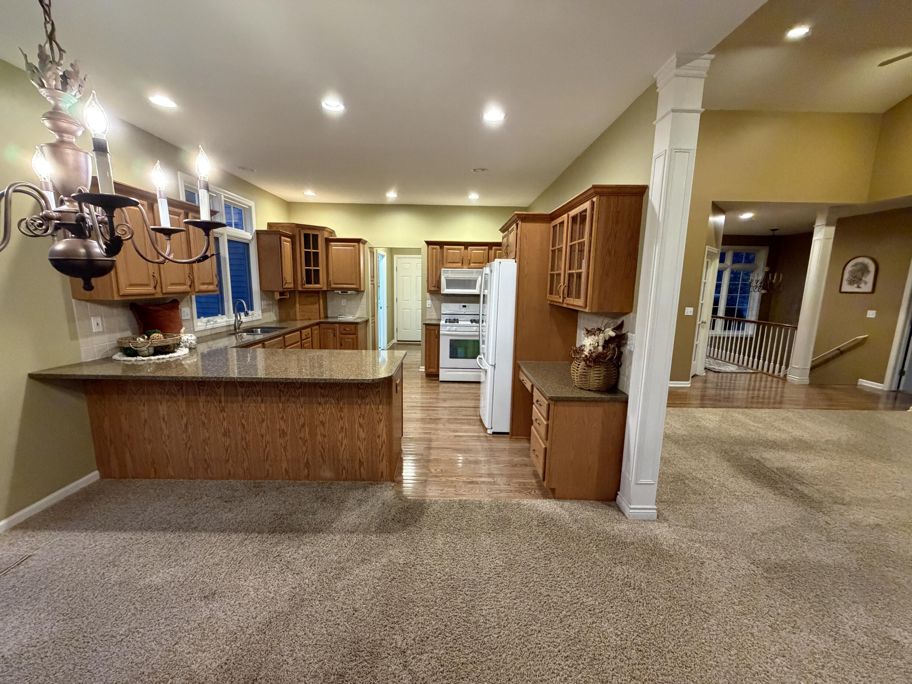 1745 Oakleigh Woods Drive NW Grand Rapids MI 49504