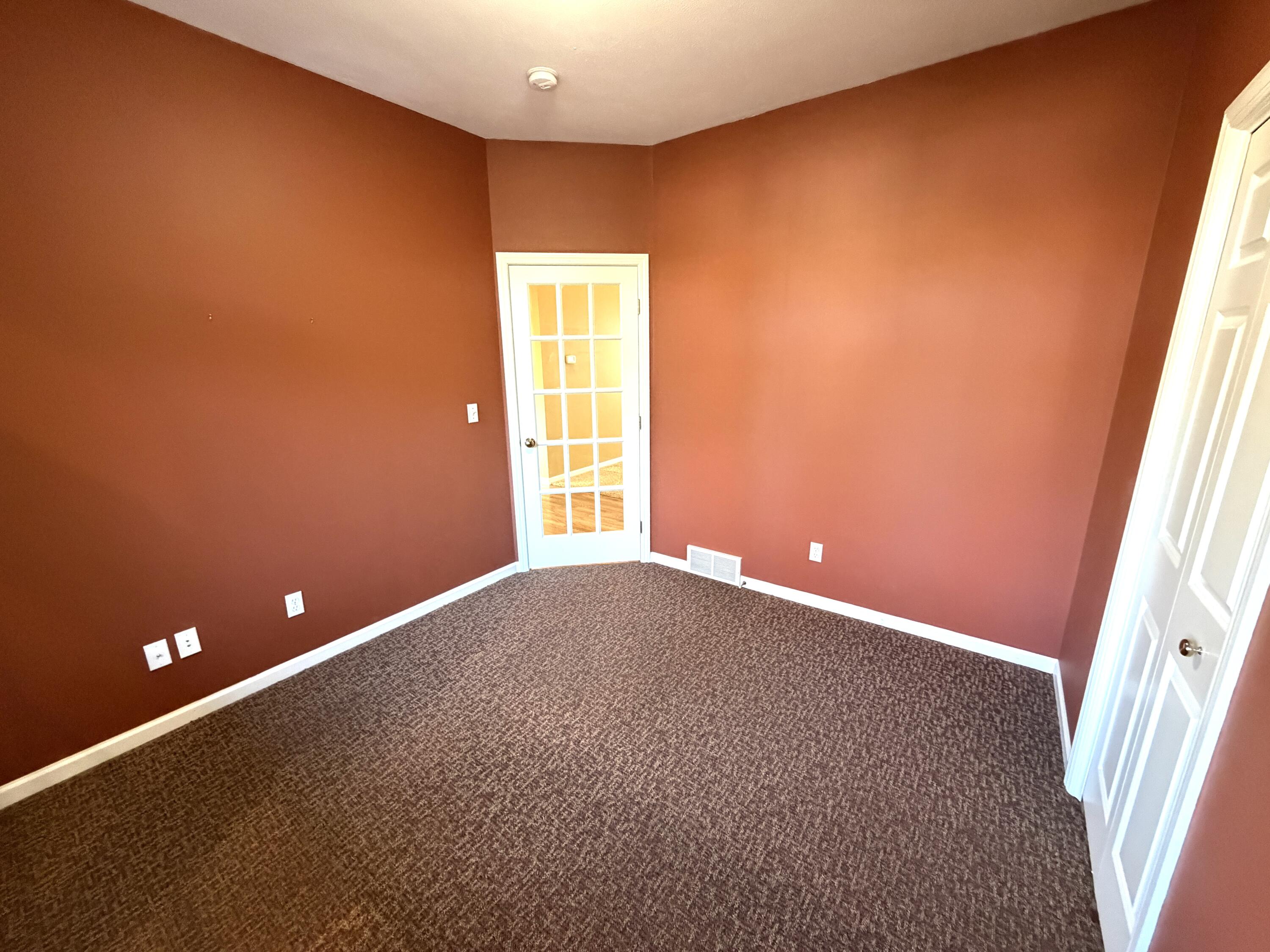1745 Oakleigh Woods Drive NW Grand Rapids MI 49504