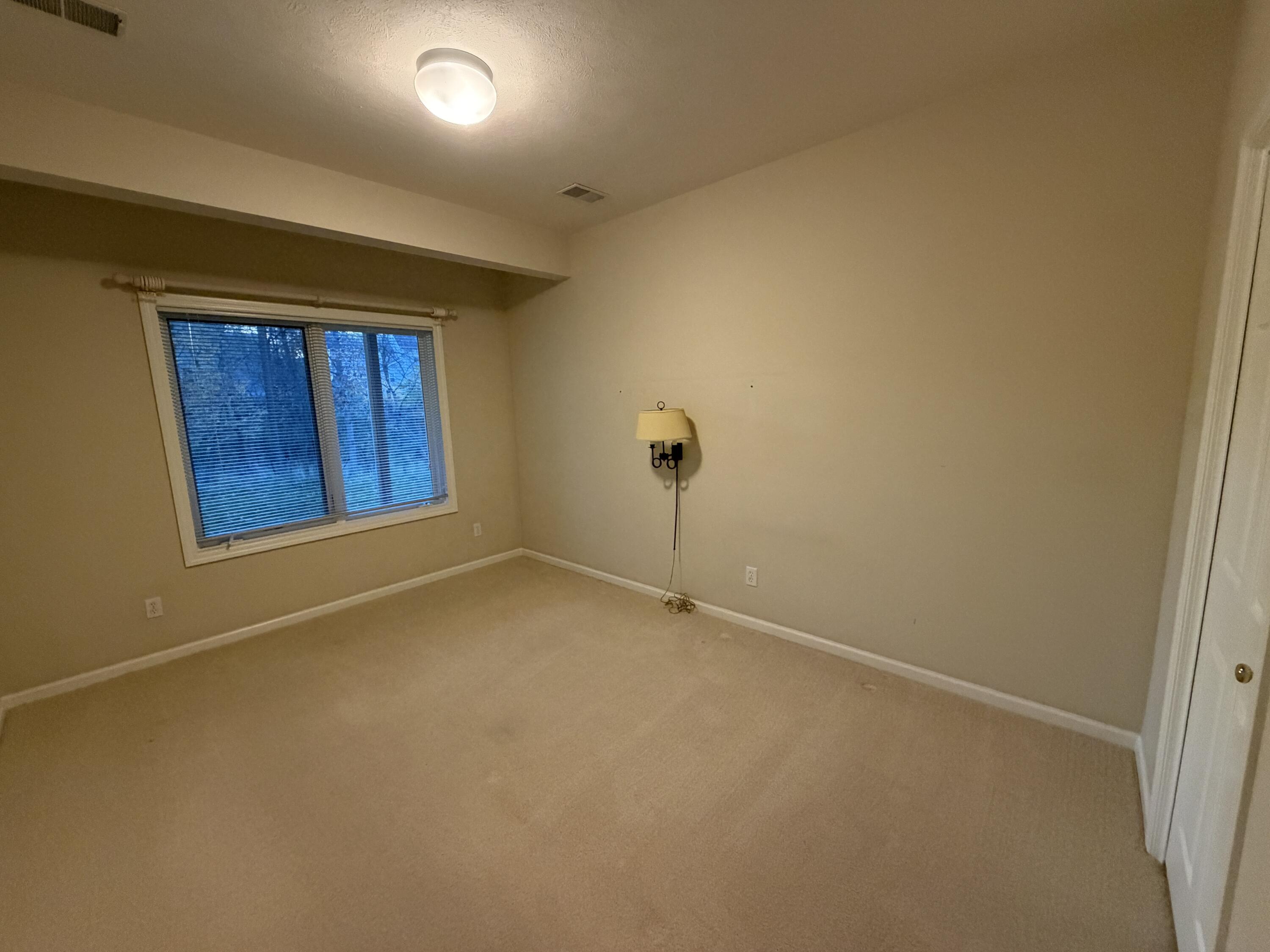 1745 Oakleigh Woods Drive NW Grand Rapids MI 49504