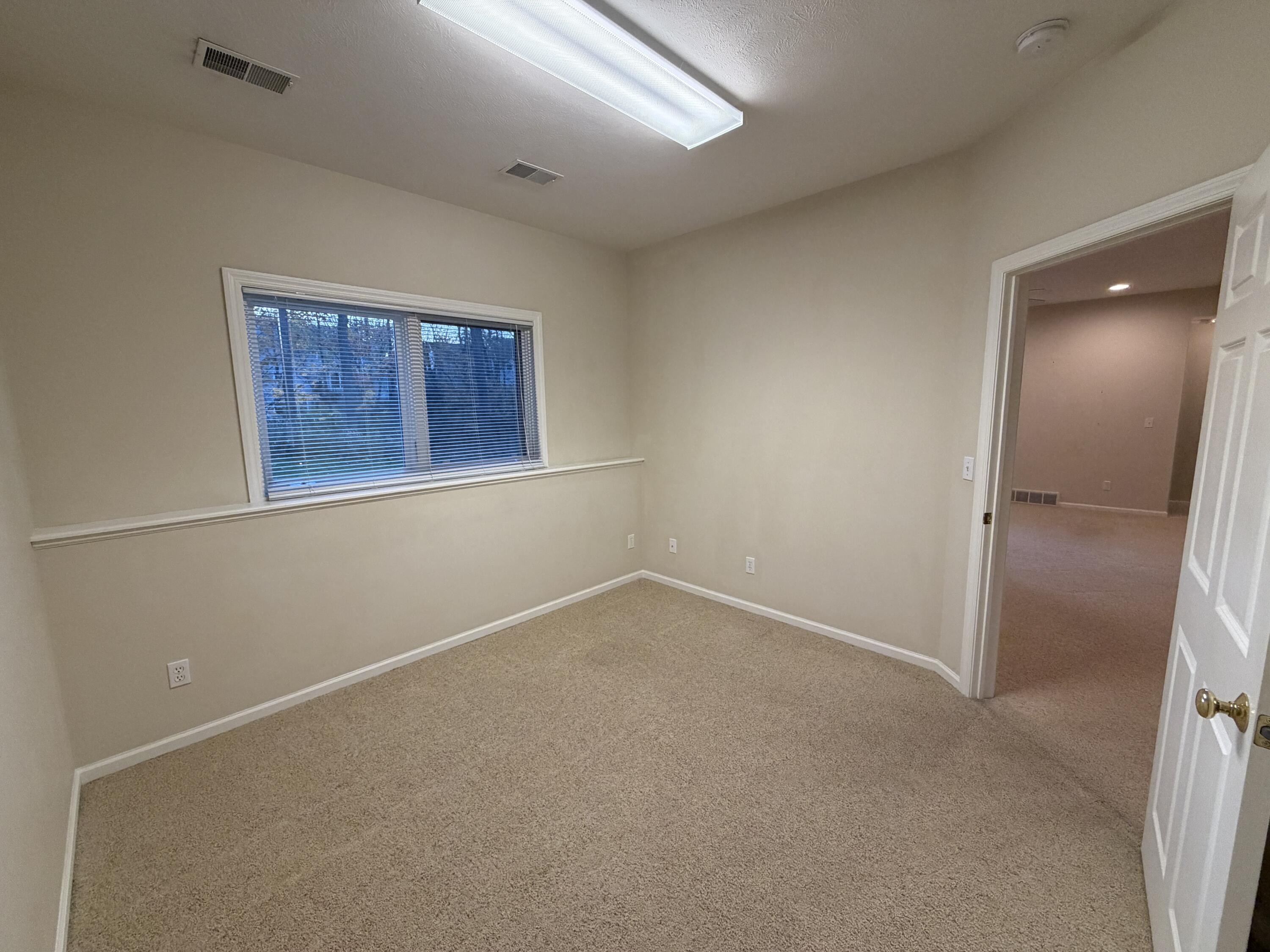1745 Oakleigh Woods Drive NW Grand Rapids MI 49504