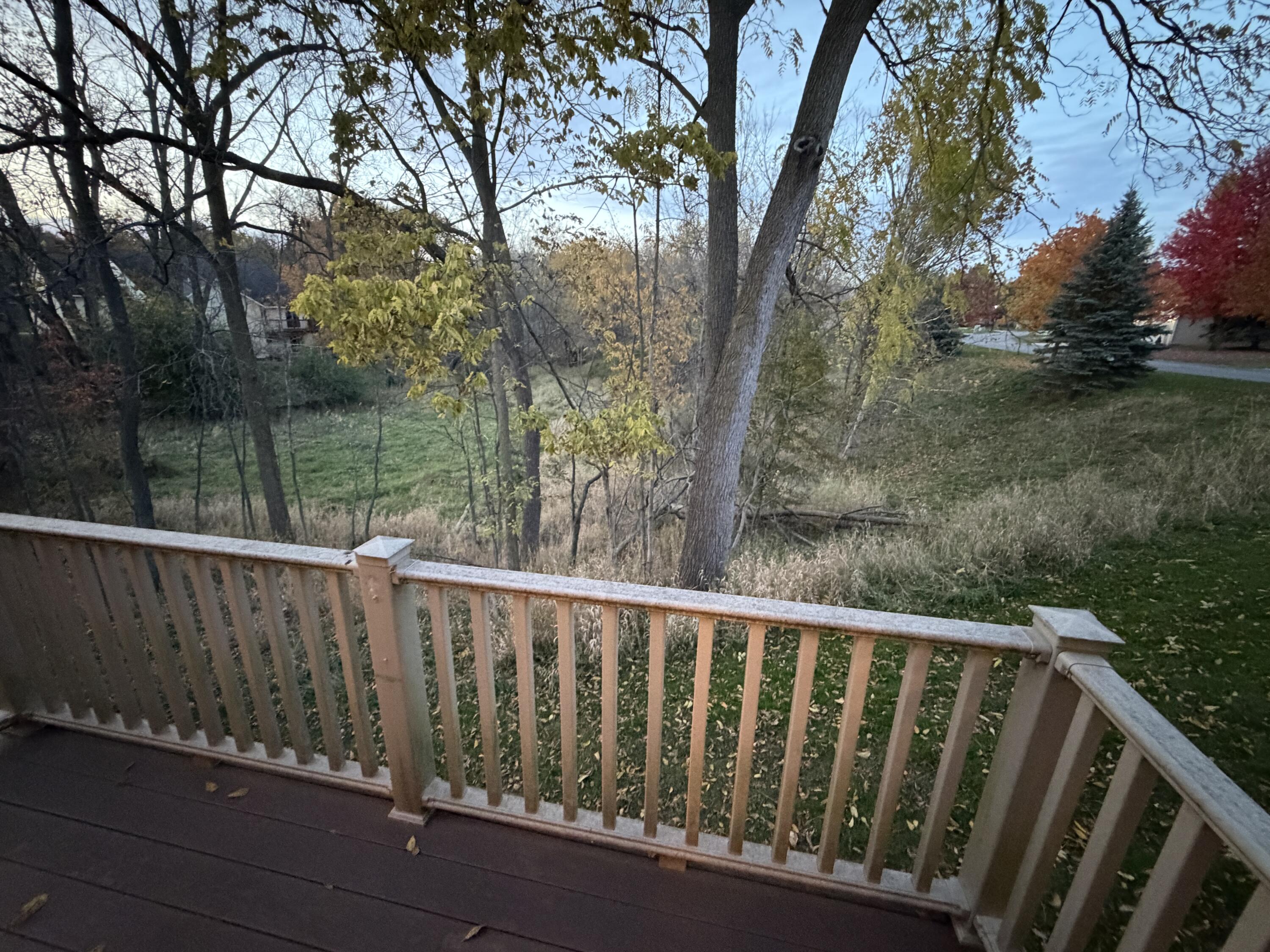 1745 Oakleigh Woods Drive NW Grand Rapids MI 49504