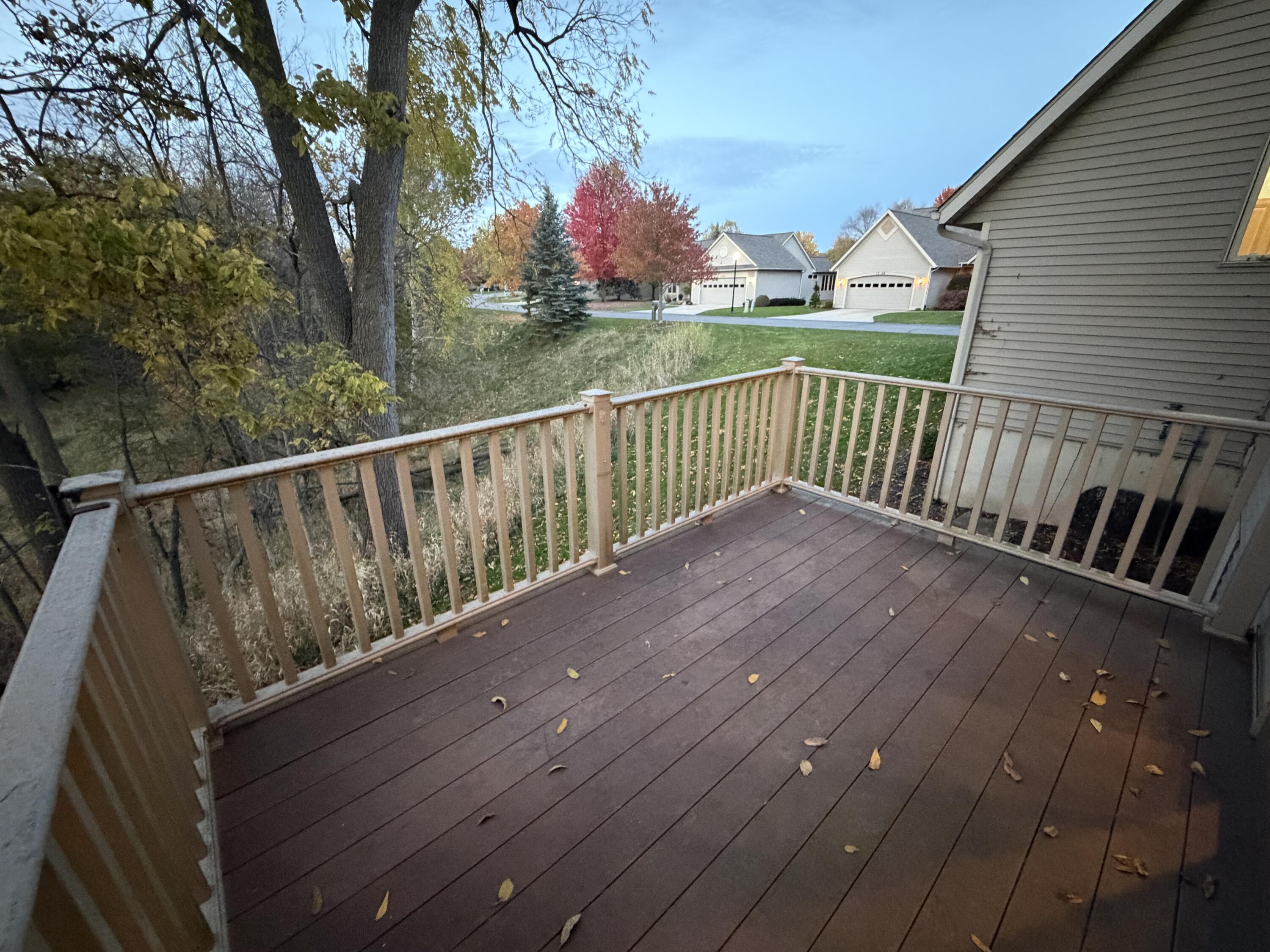1745 Oakleigh Woods Drive NW Grand Rapids MI 49504