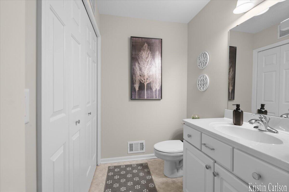 2360 Whimbrel Court NE Grand Rapids MI 49505