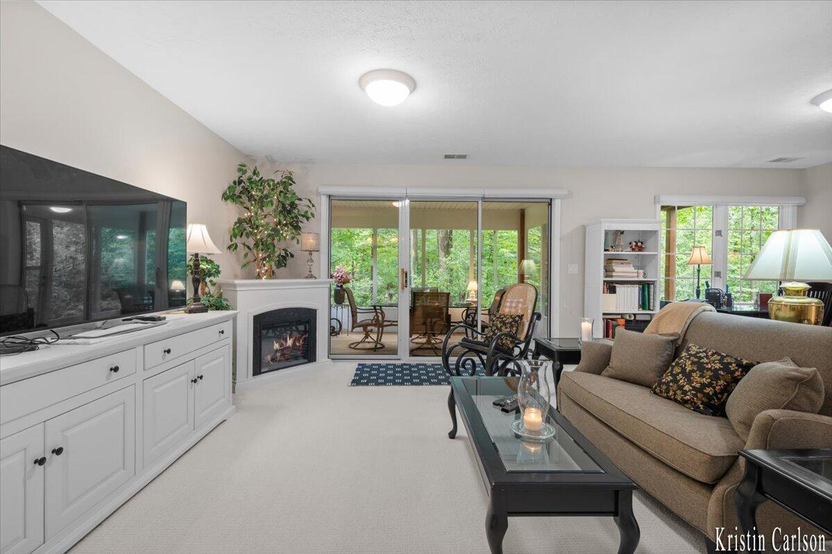 2360 Whimbrel Court NE Grand Rapids MI 49505